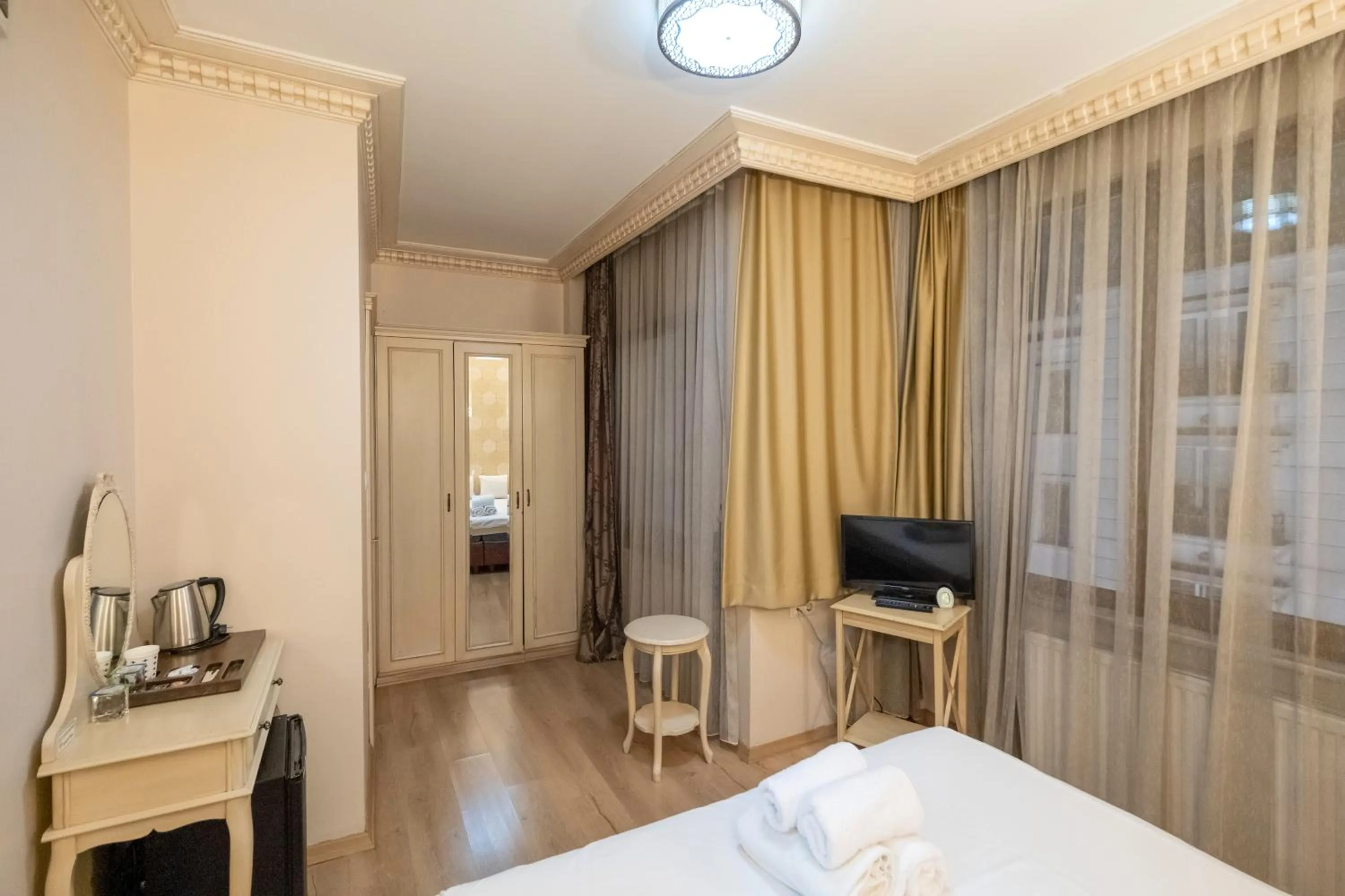 Bed in Felicity Hotel İstanbul