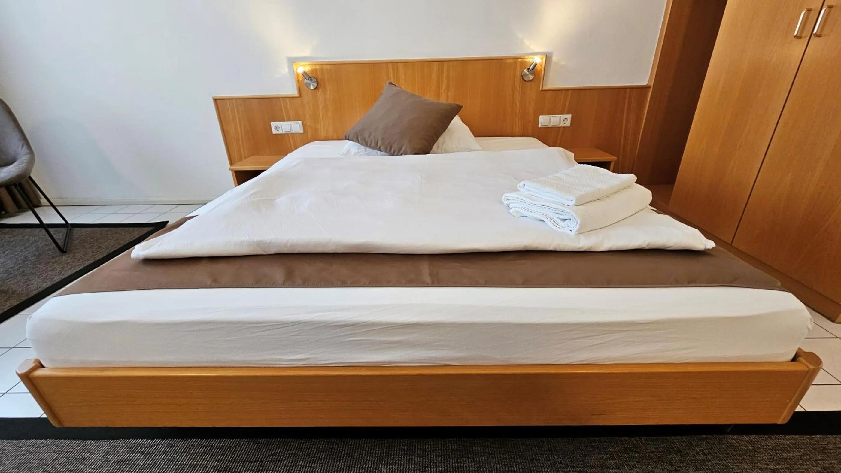 Bed in Elha Hotel