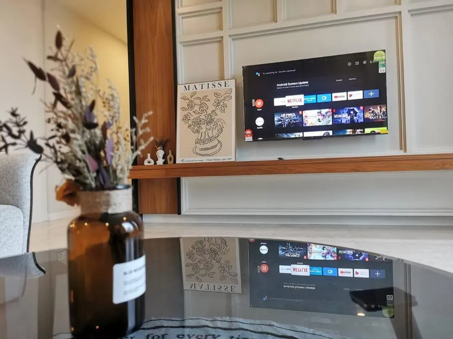 Tropicana The Residences KLCC by Rverse Suite