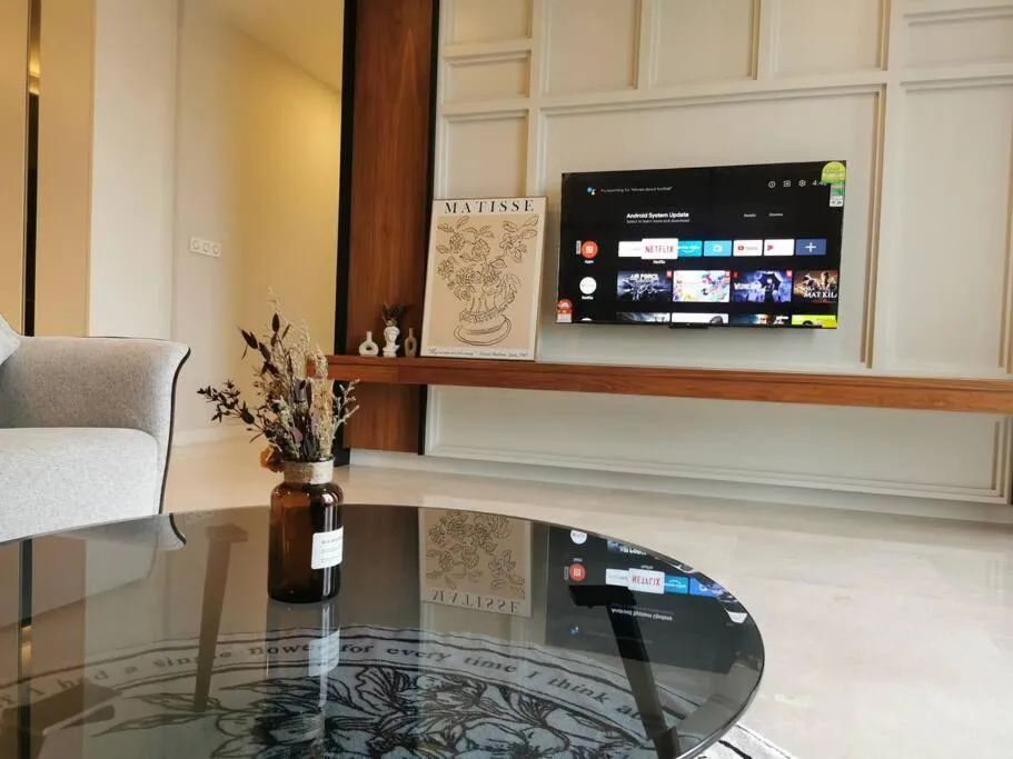 Tropicana The Residences KLCC by Rverse Suite