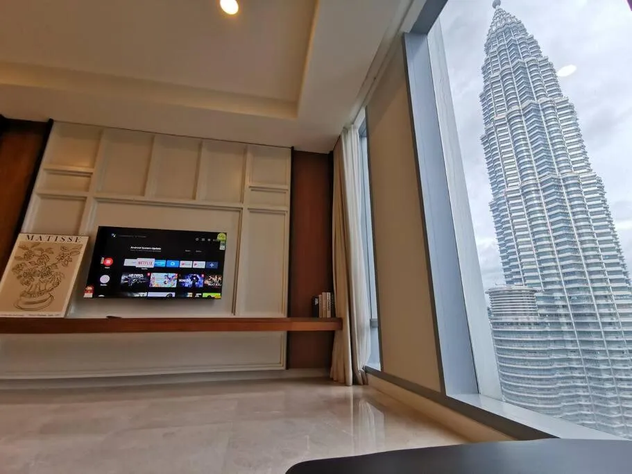 Tropicana The Residences KLCC by Rverse Suite