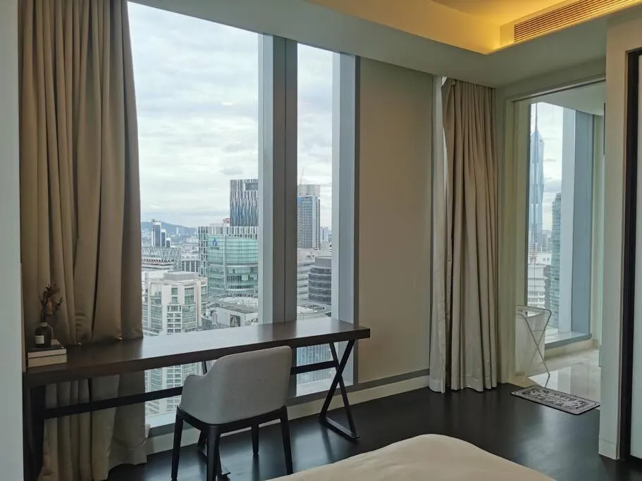 Tropicana The Residences KLCC by Rverse Suite