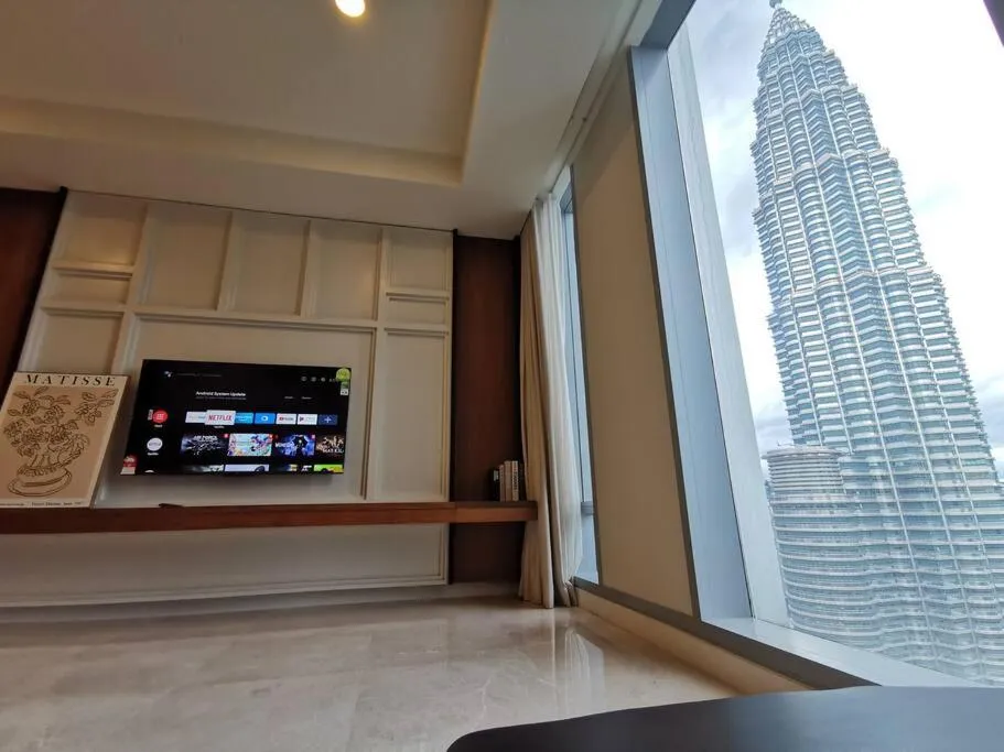 Tropicana The Residences KLCC by Rverse Suite