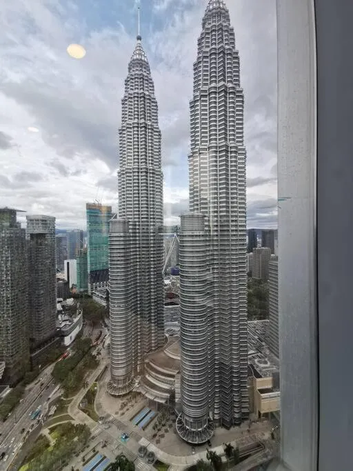 Tropicana The Residences KLCC by Rverse Suite