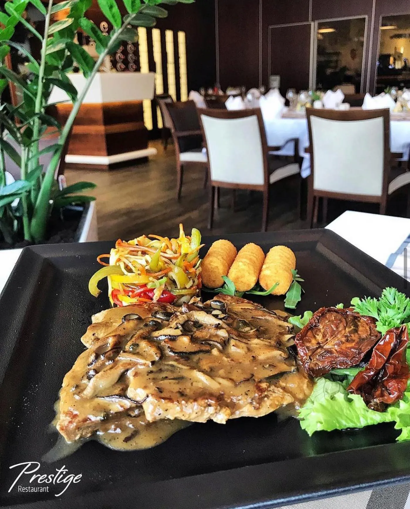 Restaurant/places to eat in Hotel Mepas