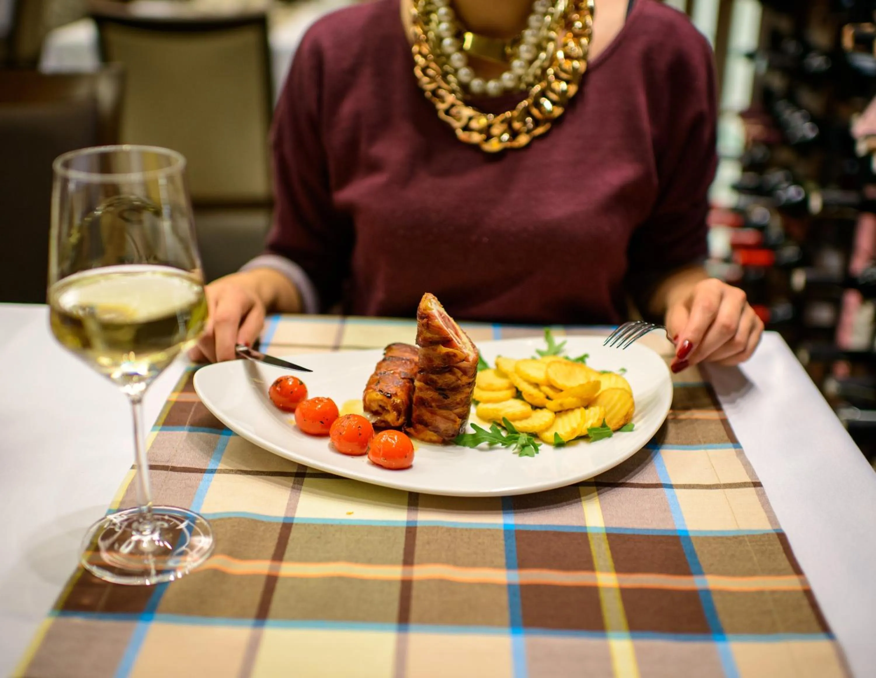 Restaurant/places to eat in Hotel Mepas