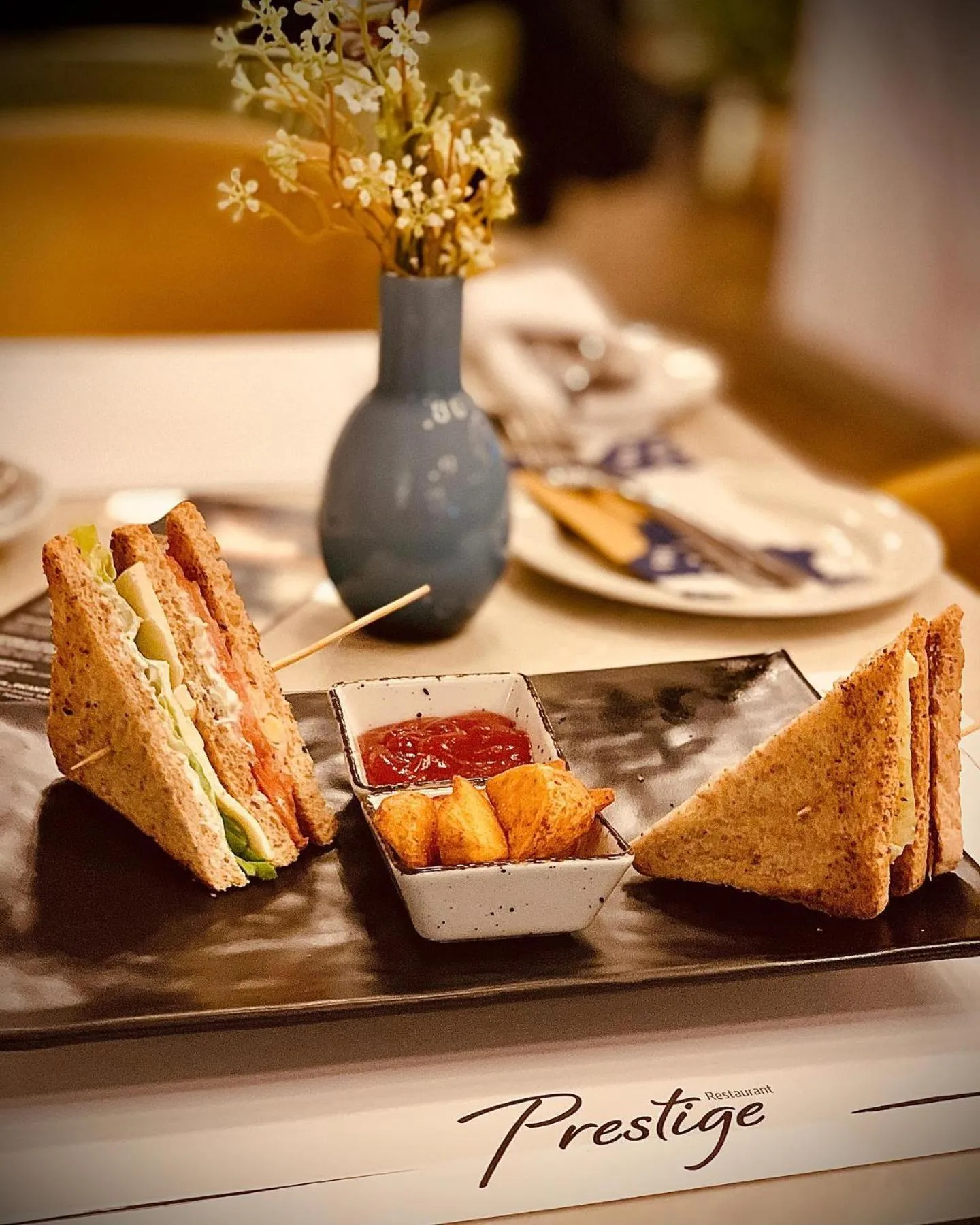 Restaurant/places to eat in Hotel Mepas