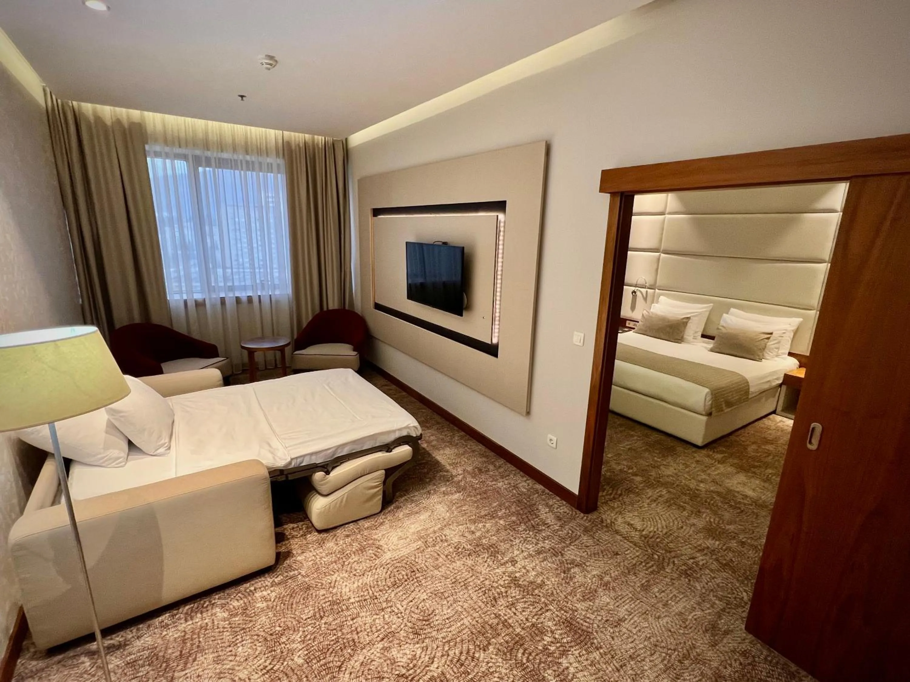 TV and multimedia, Bed in Hotel Mepas