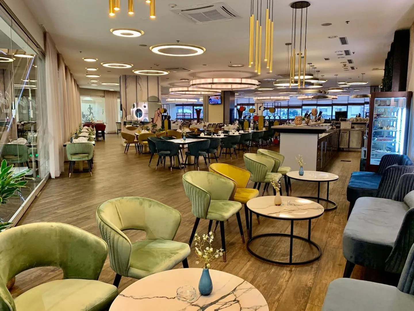 Restaurant/places to eat in Hotel Mepas