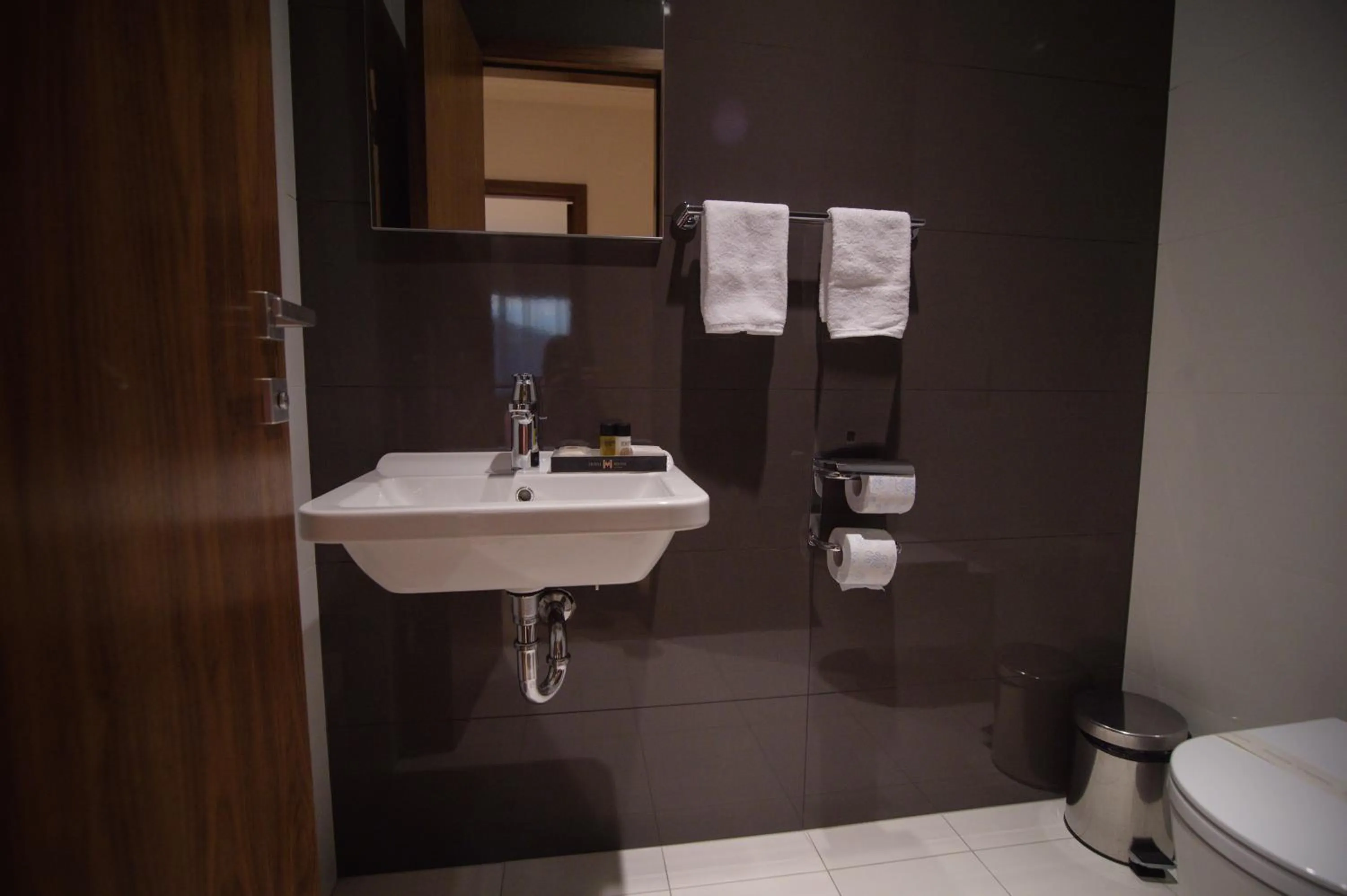 Toilet in Hotel Mepas