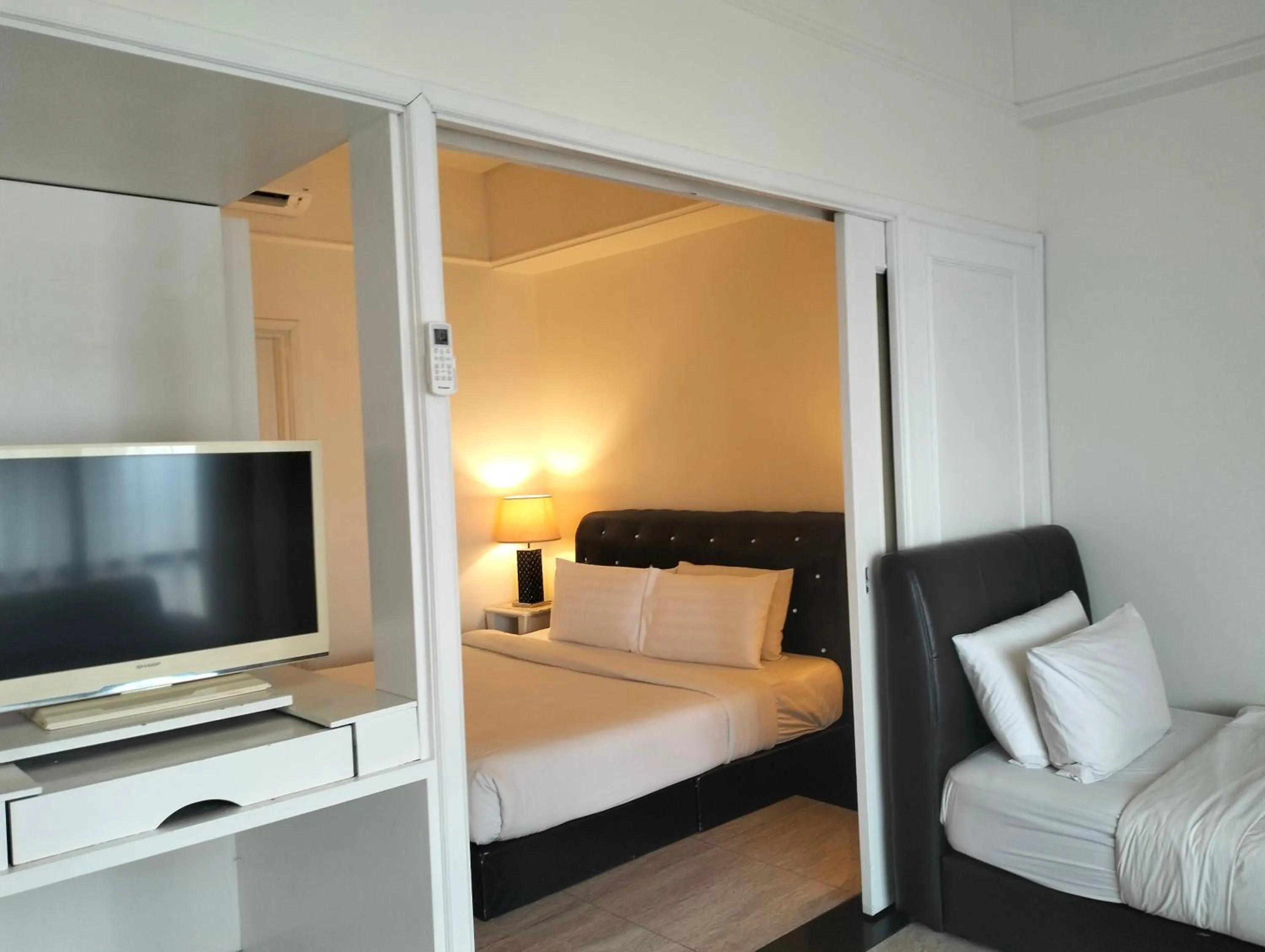 TV and multimedia, Bed in Times Square Kuala Lumpur By Service Suite