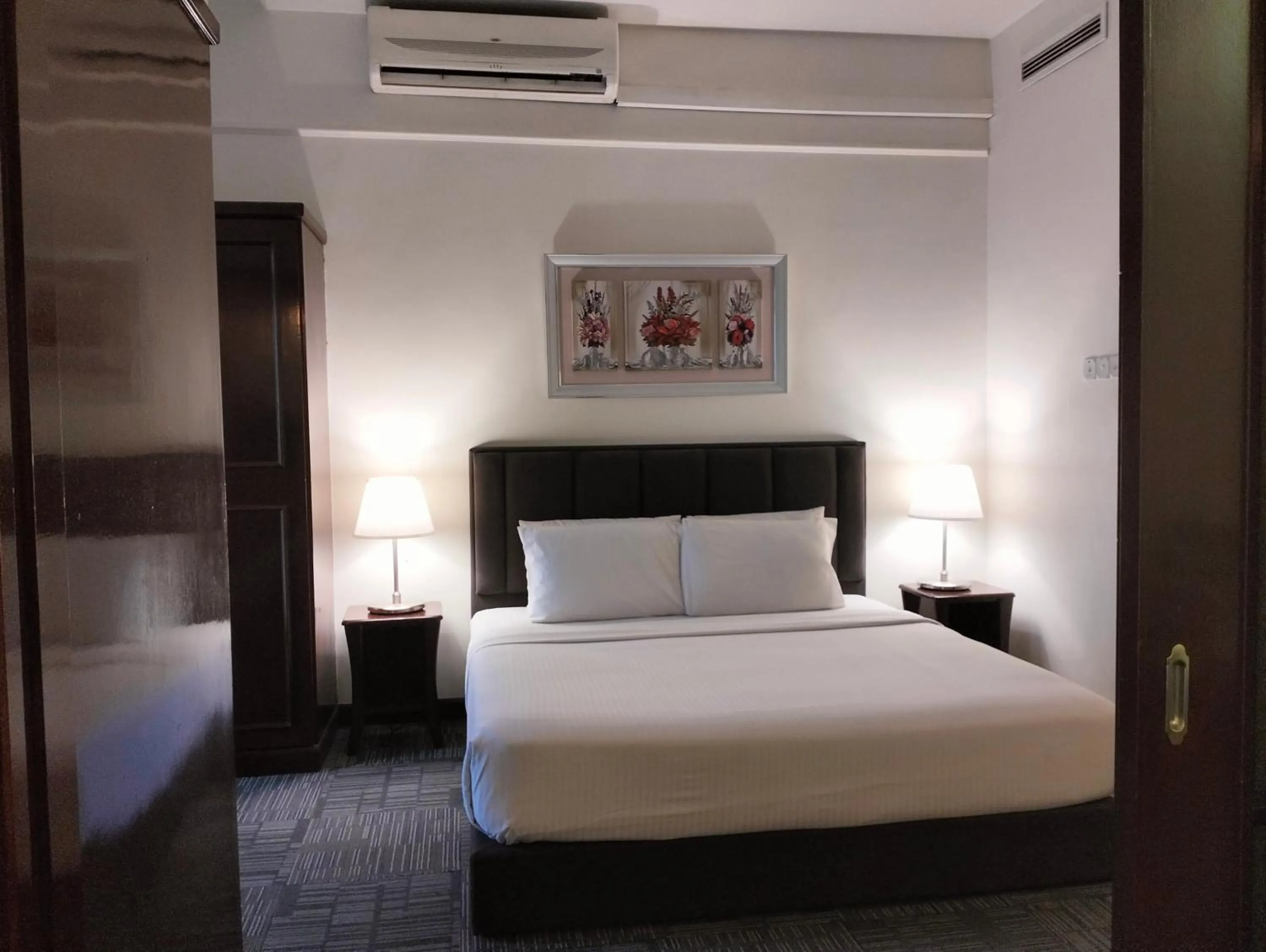 Bed in Times Square Kuala Lumpur By Service Suite