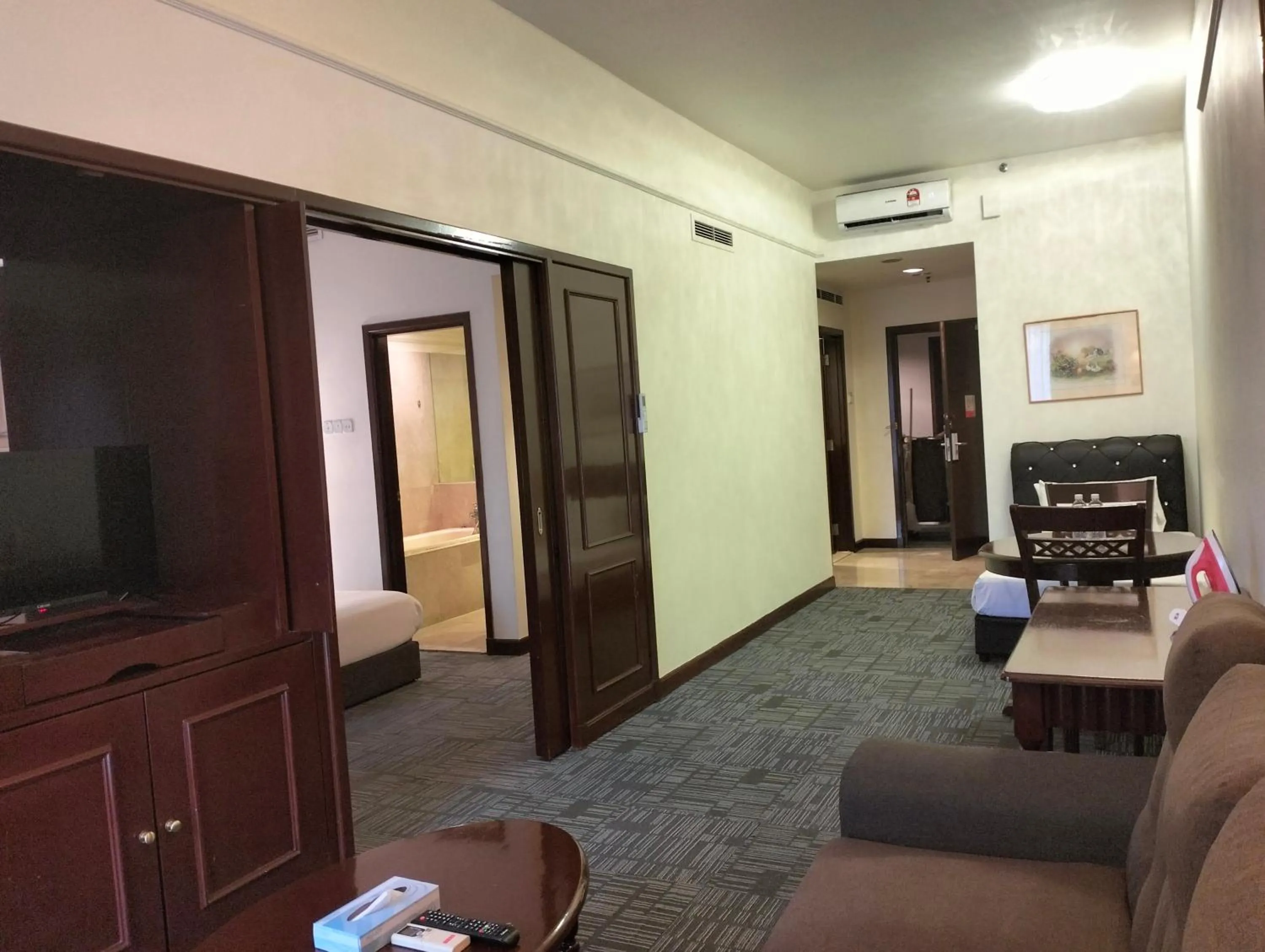 TV and multimedia in Times Square Kuala Lumpur By Service Suite