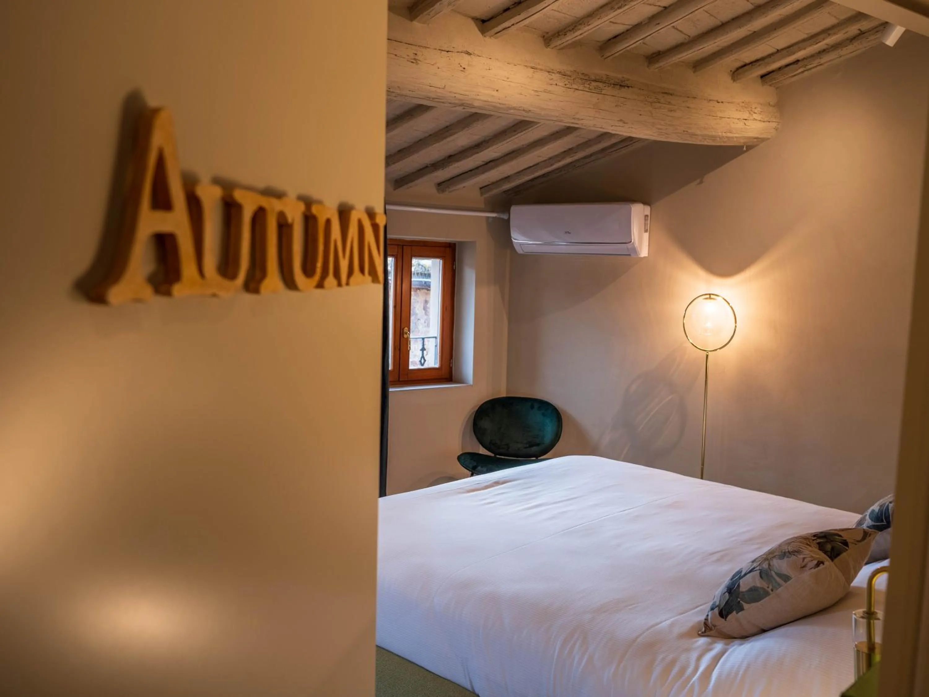 Bed in Blossoms of Siena, Adults Only