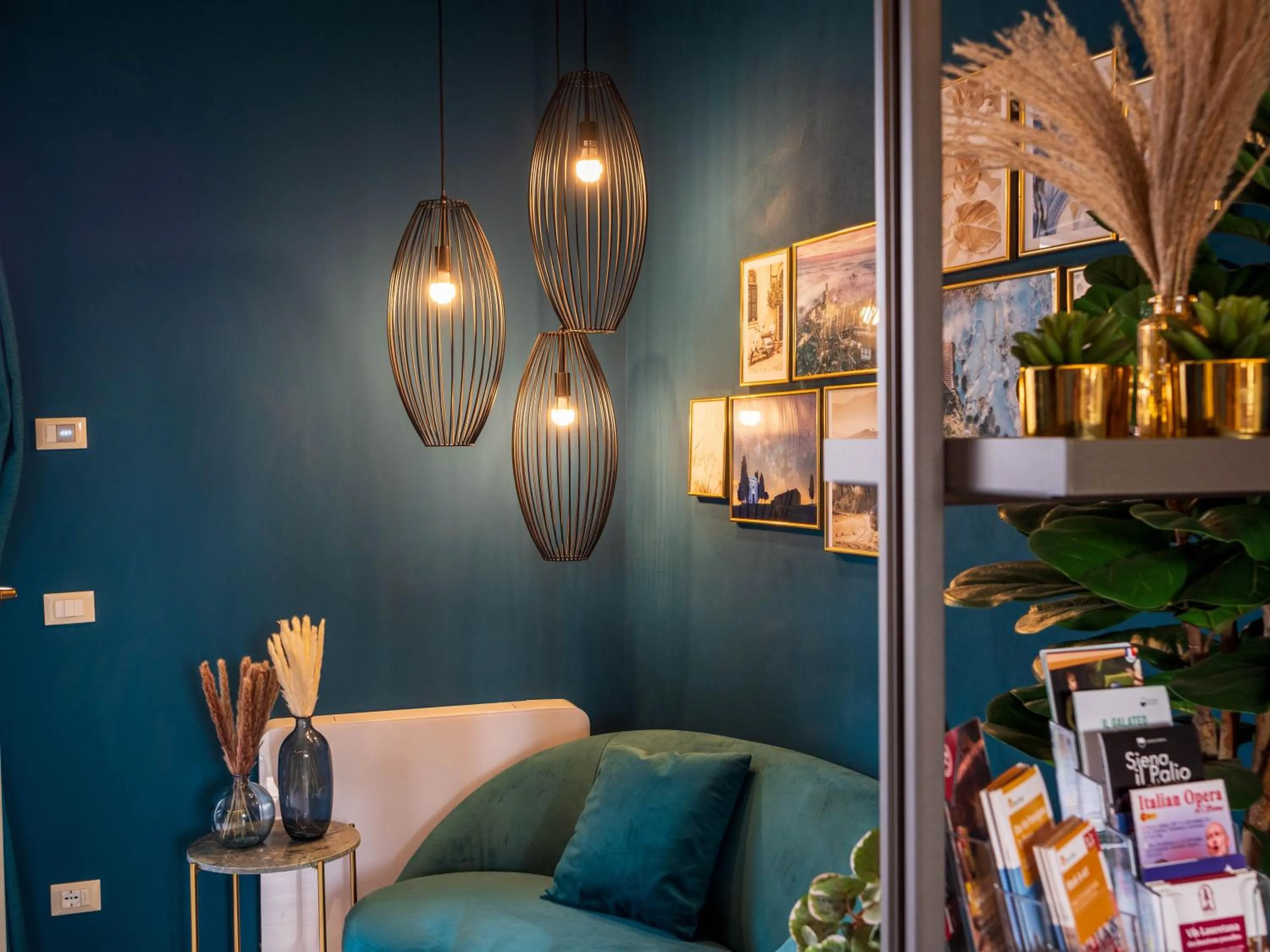 Communal lounge/ TV room in Blossoms of Siena, Adults Only