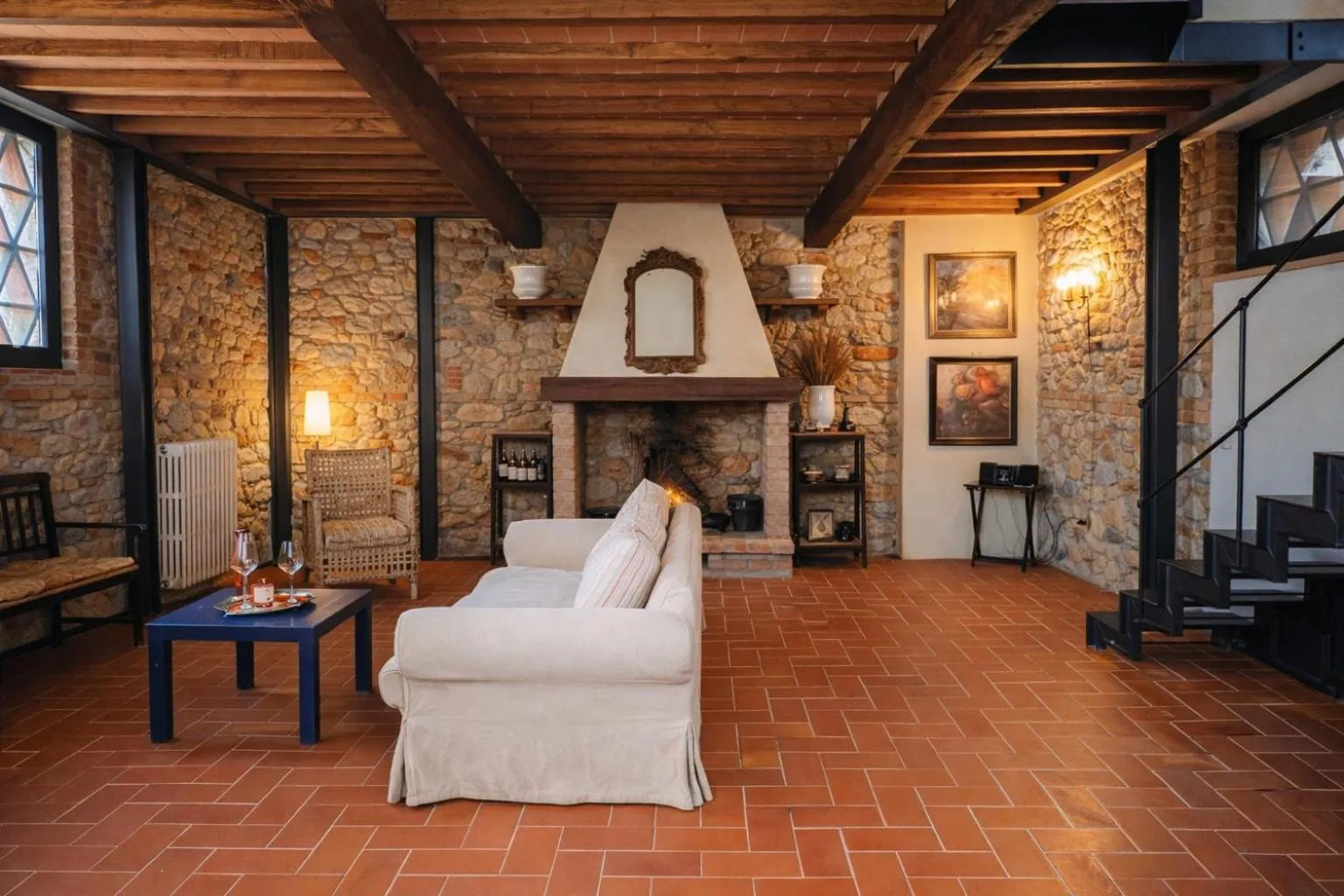 Living room in Fattoria Lornano Winery