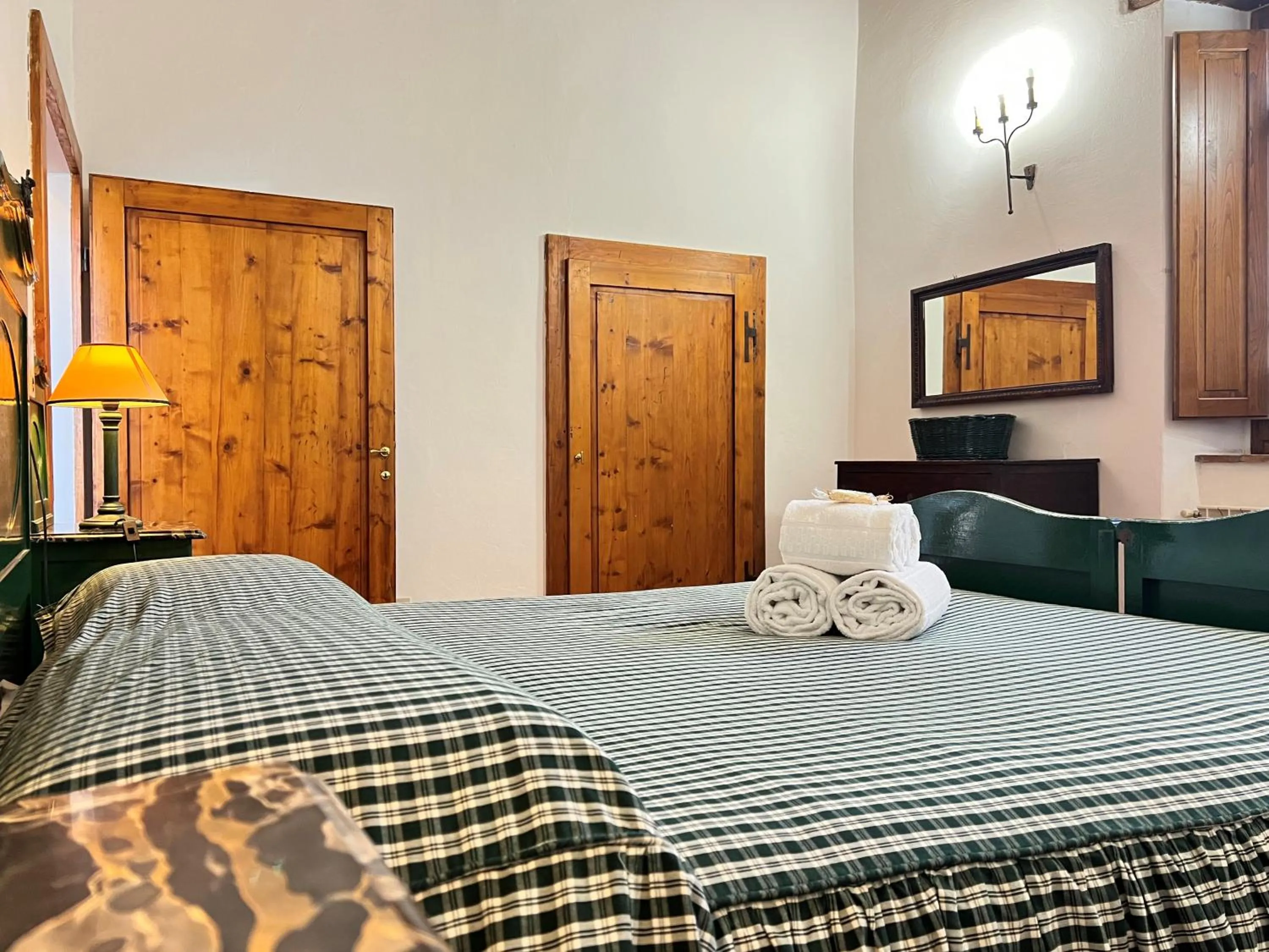 Bed in Fattoria Lornano Winery