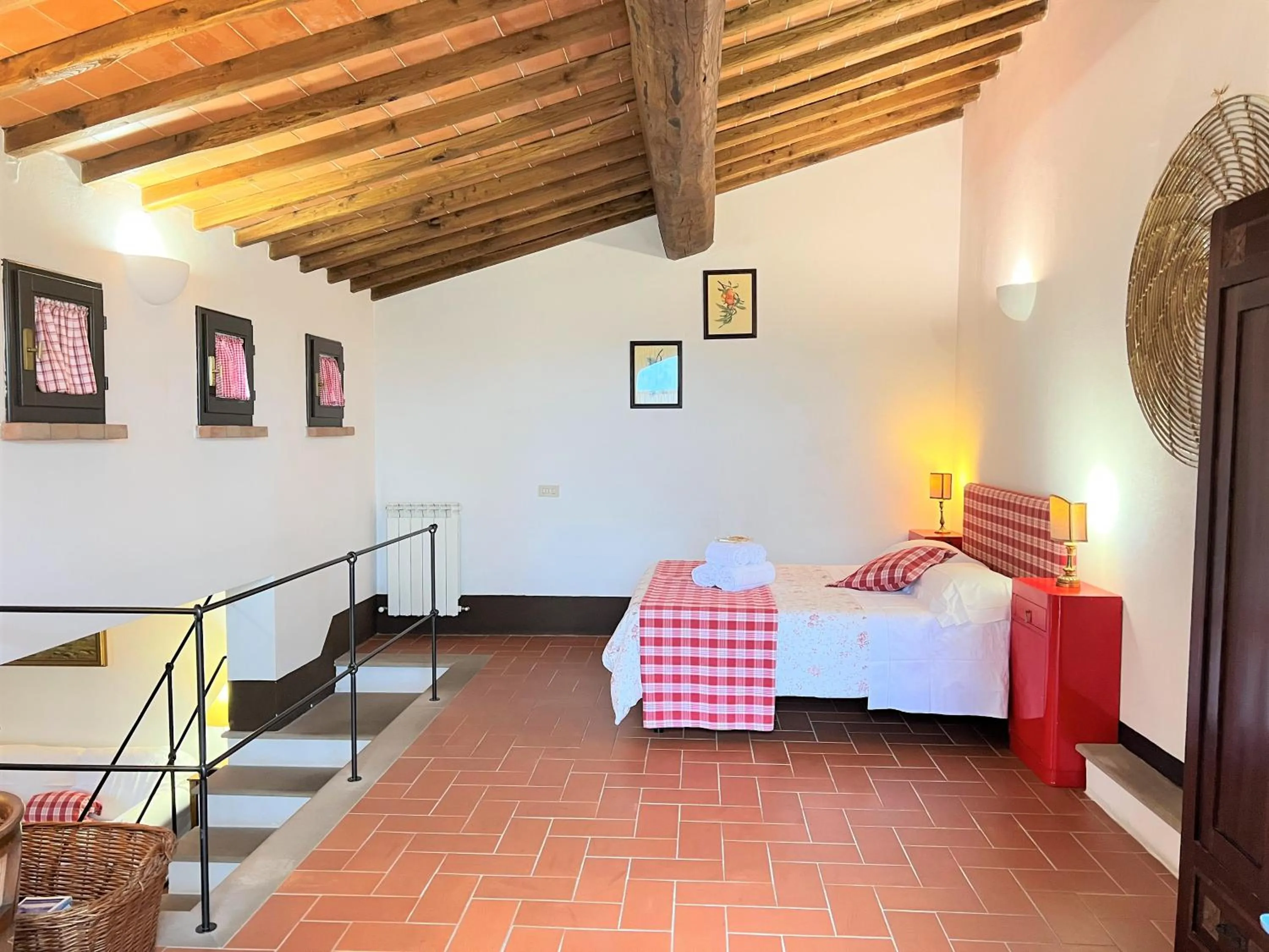 Bedroom, Bed in Fattoria Lornano Winery