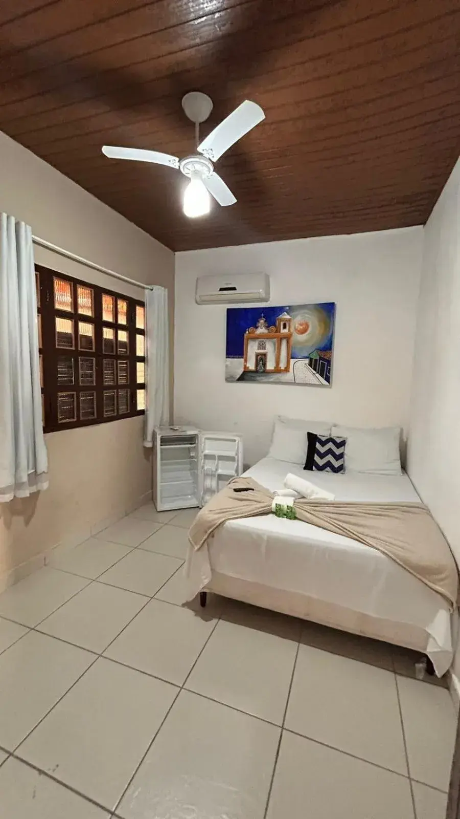 Budget Double Room in Pousada Arraial da Poesia Budget Double Room in Pousada Arraial da Poesia