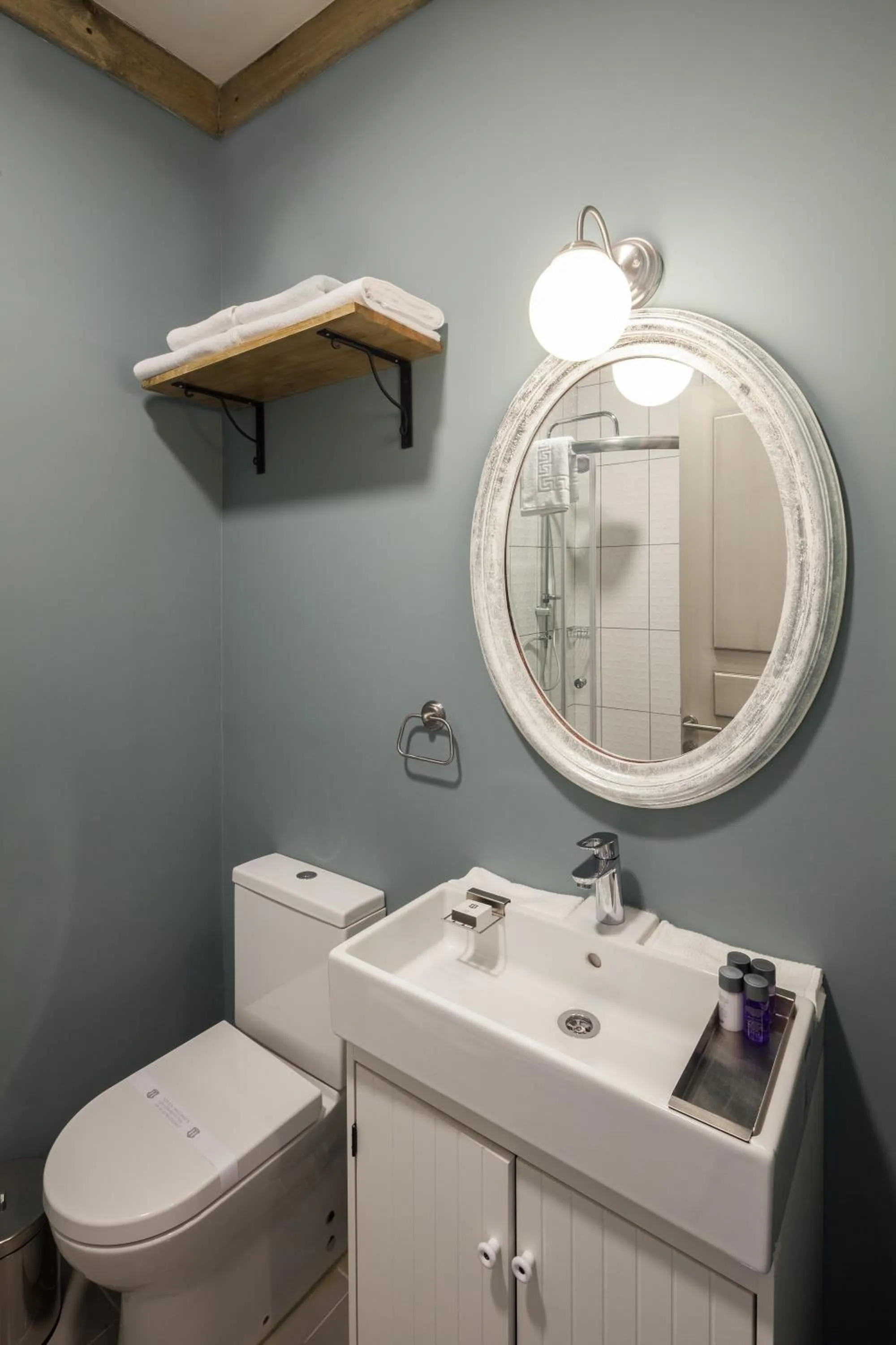 Bathroom in Loka Suites
