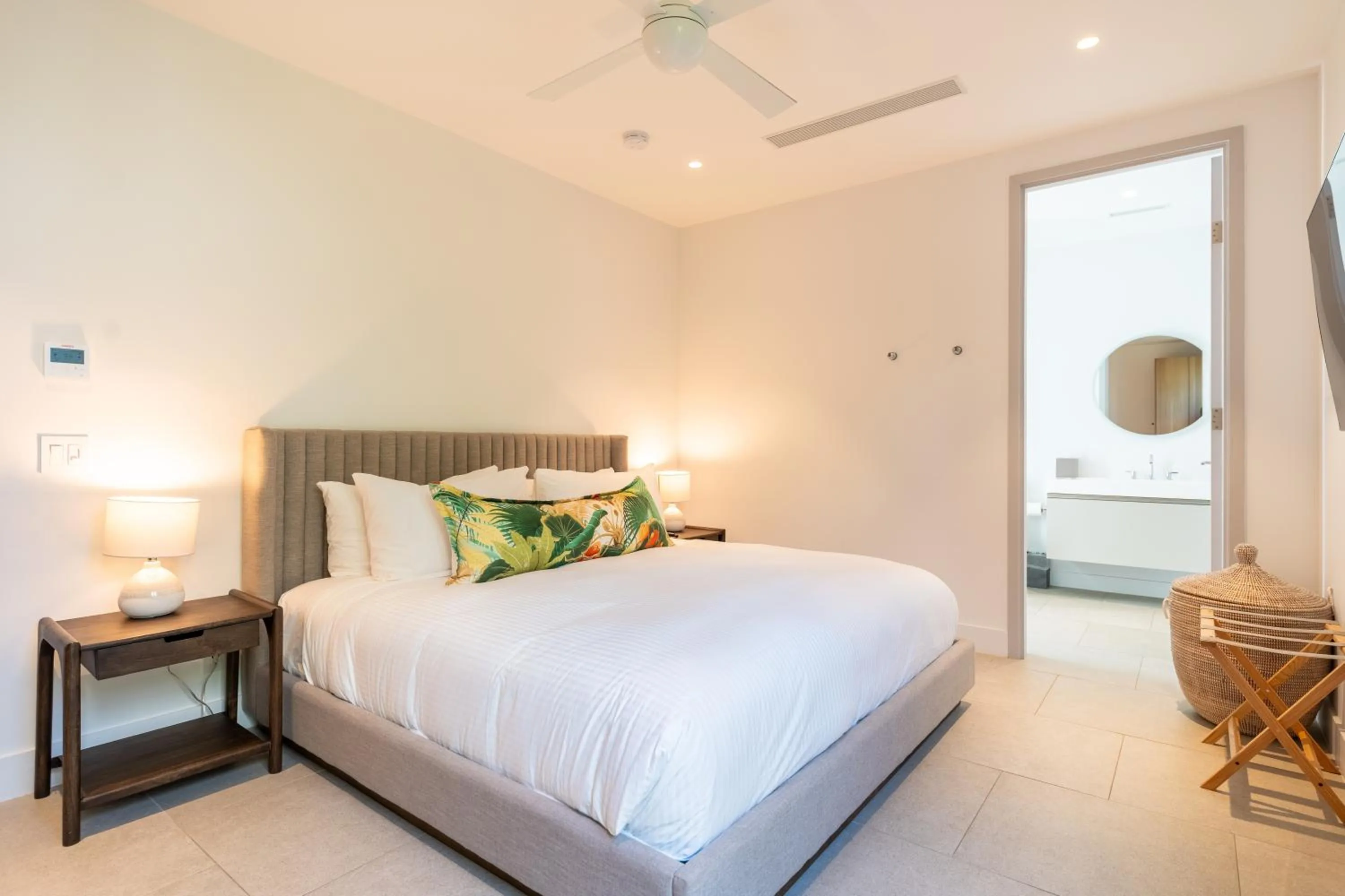 Bedroom, Bed in South Bank