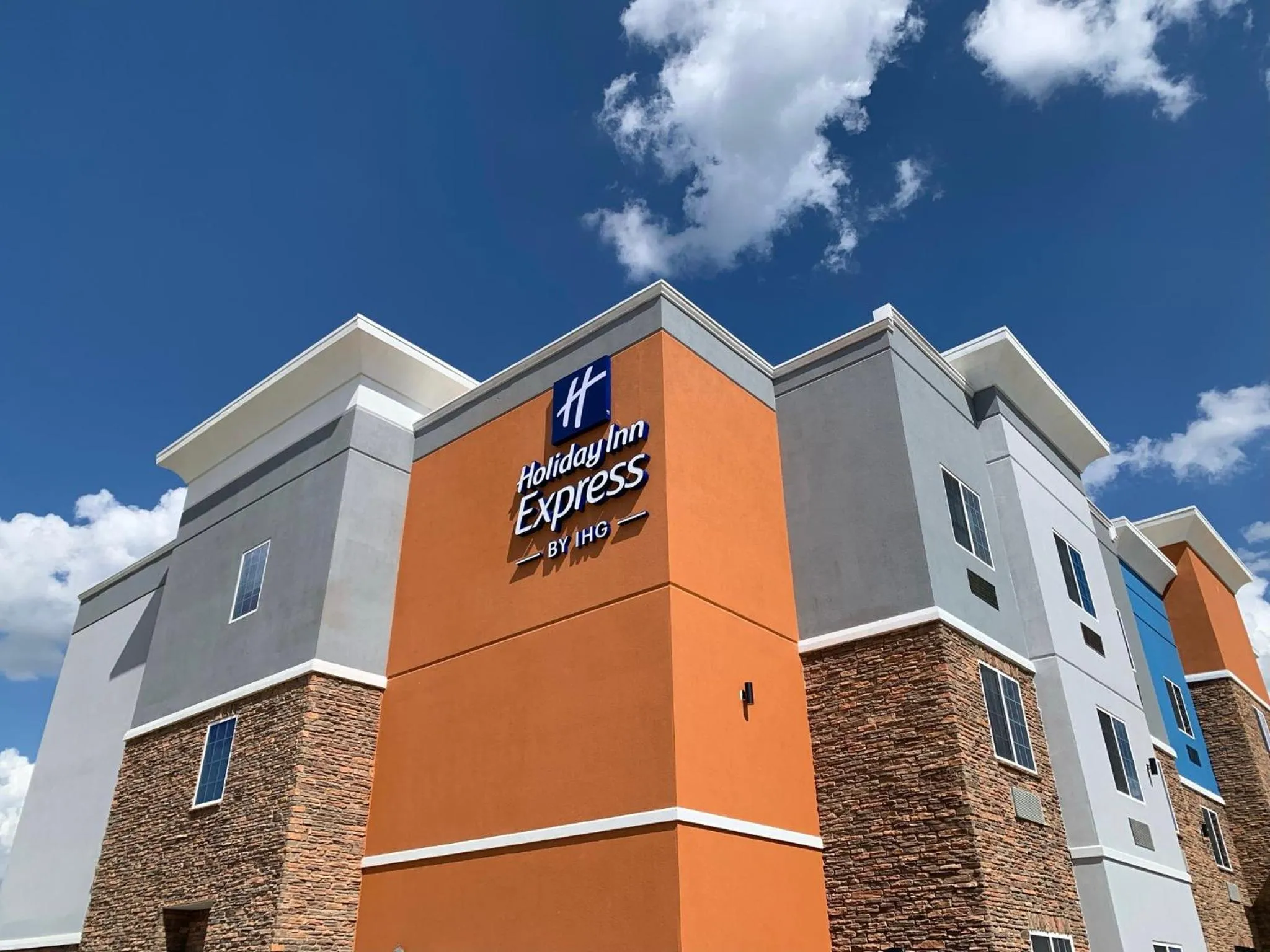 Property building in Holiday Inn Express & Suites Bridgeport by IHG