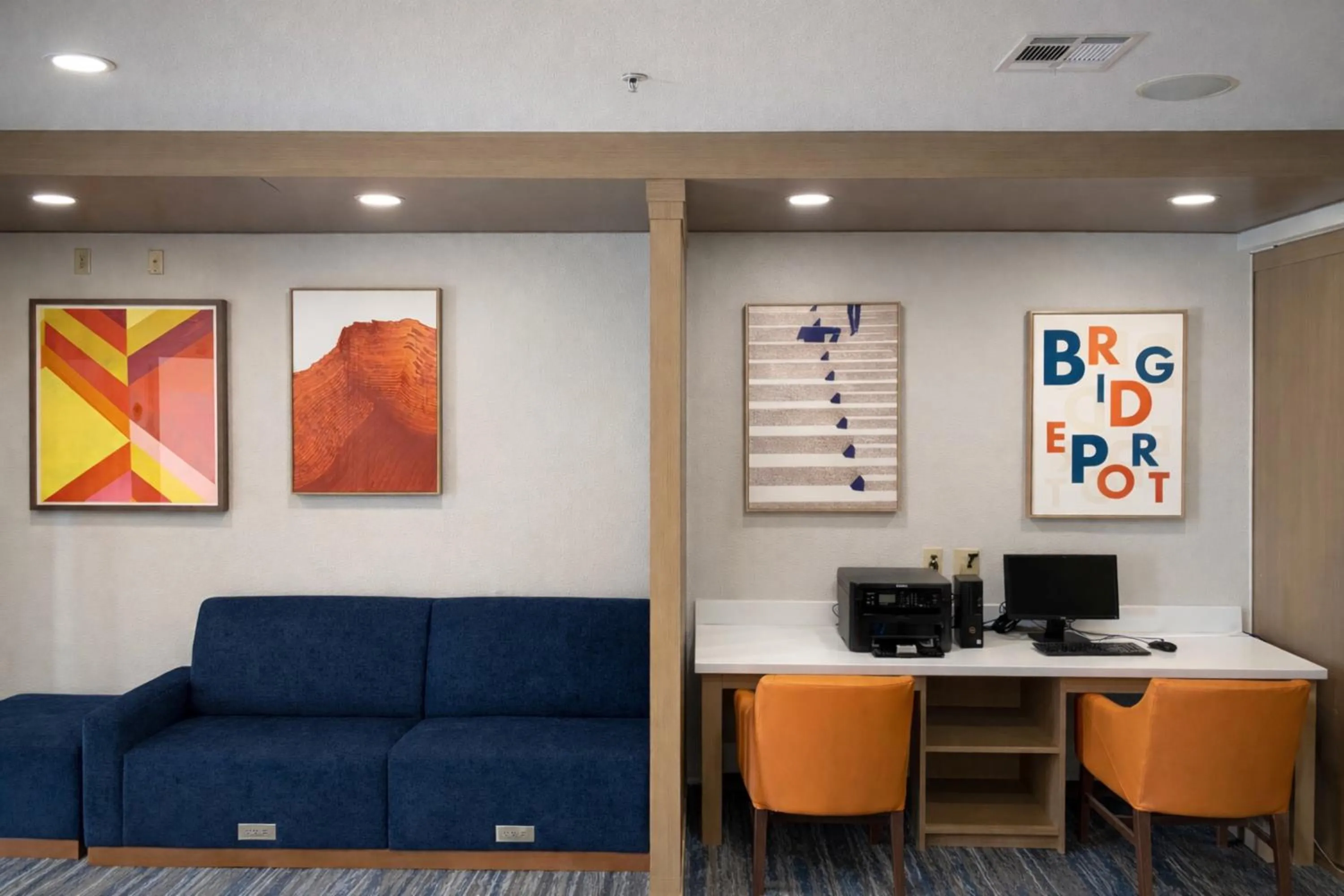 Business facilities in Holiday Inn Express & Suites Bridgeport by IHG