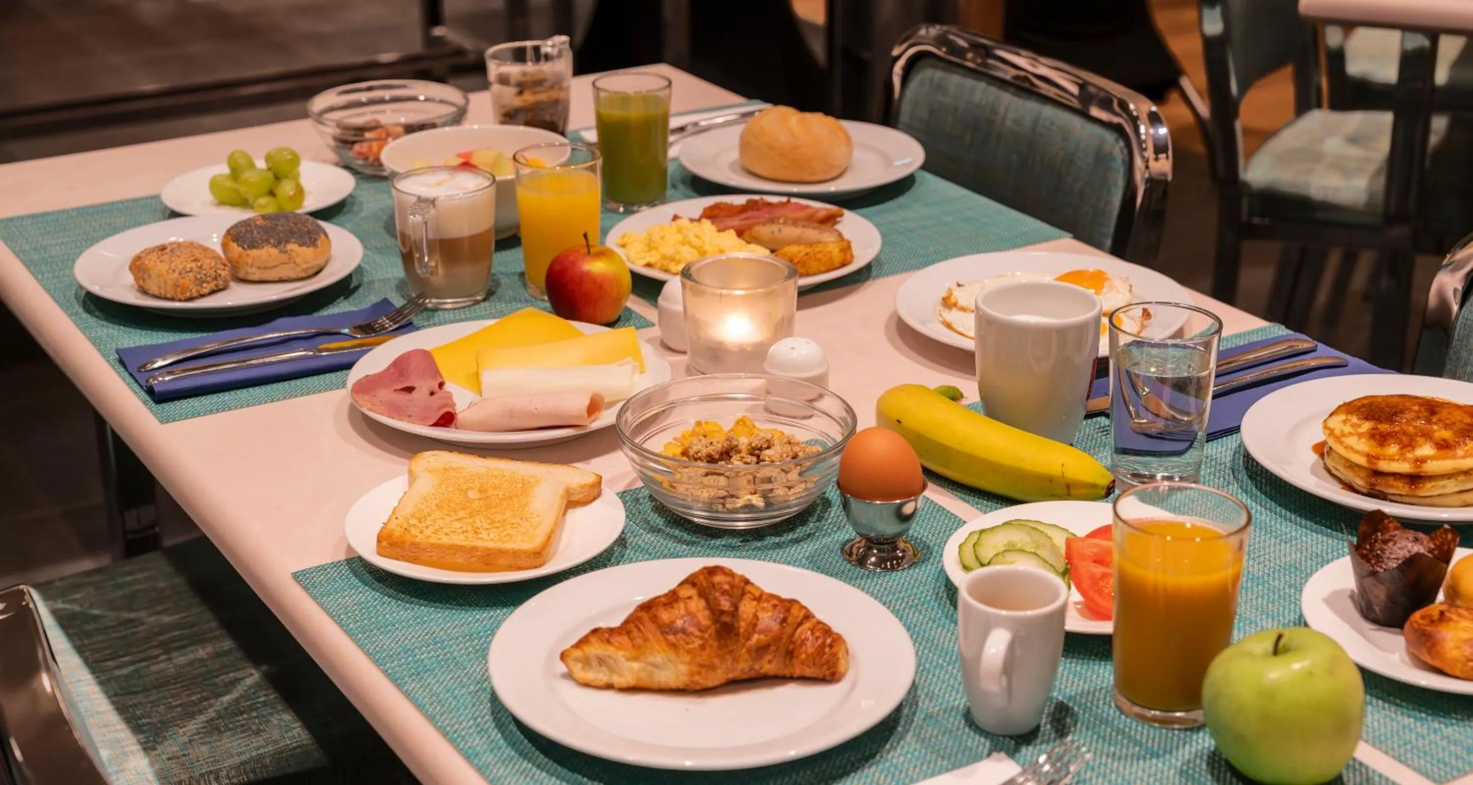 Breakfast in PLAZA Premium Grand Winston