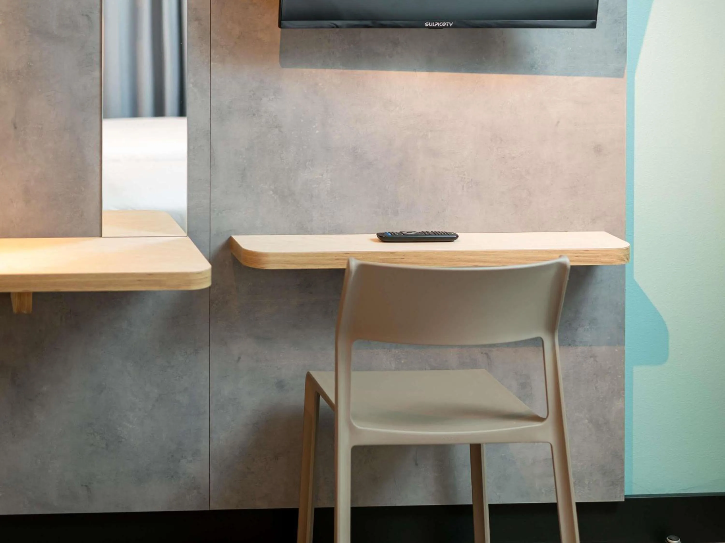 Bedroom in Ibis Budget Lyon Caluire Cité Internationale