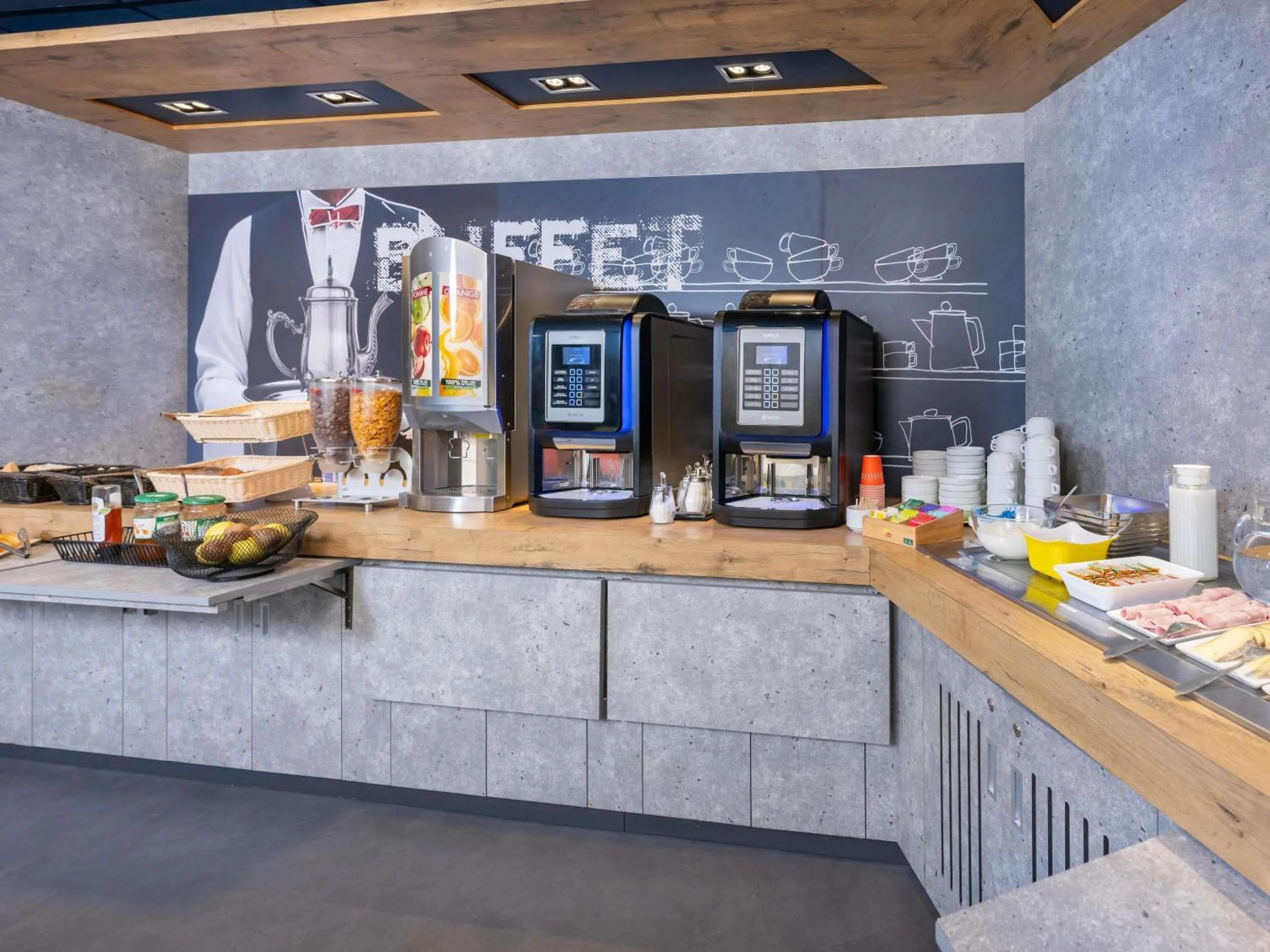 Breakfast in Ibis Budget Lyon Caluire Cité Internationale