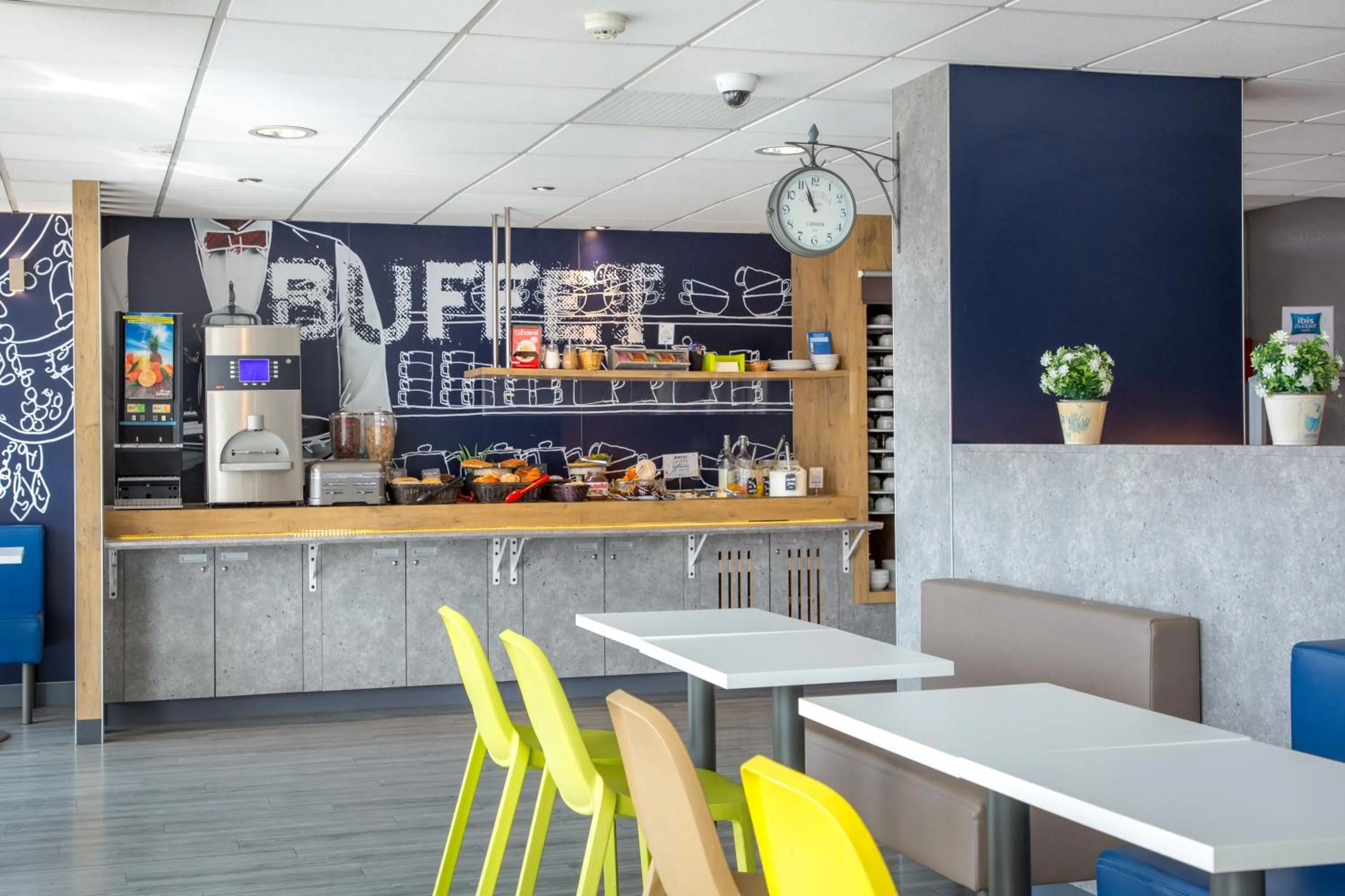 Restaurant/places to eat in Ibis Budget Fréjus St Raphaël centre