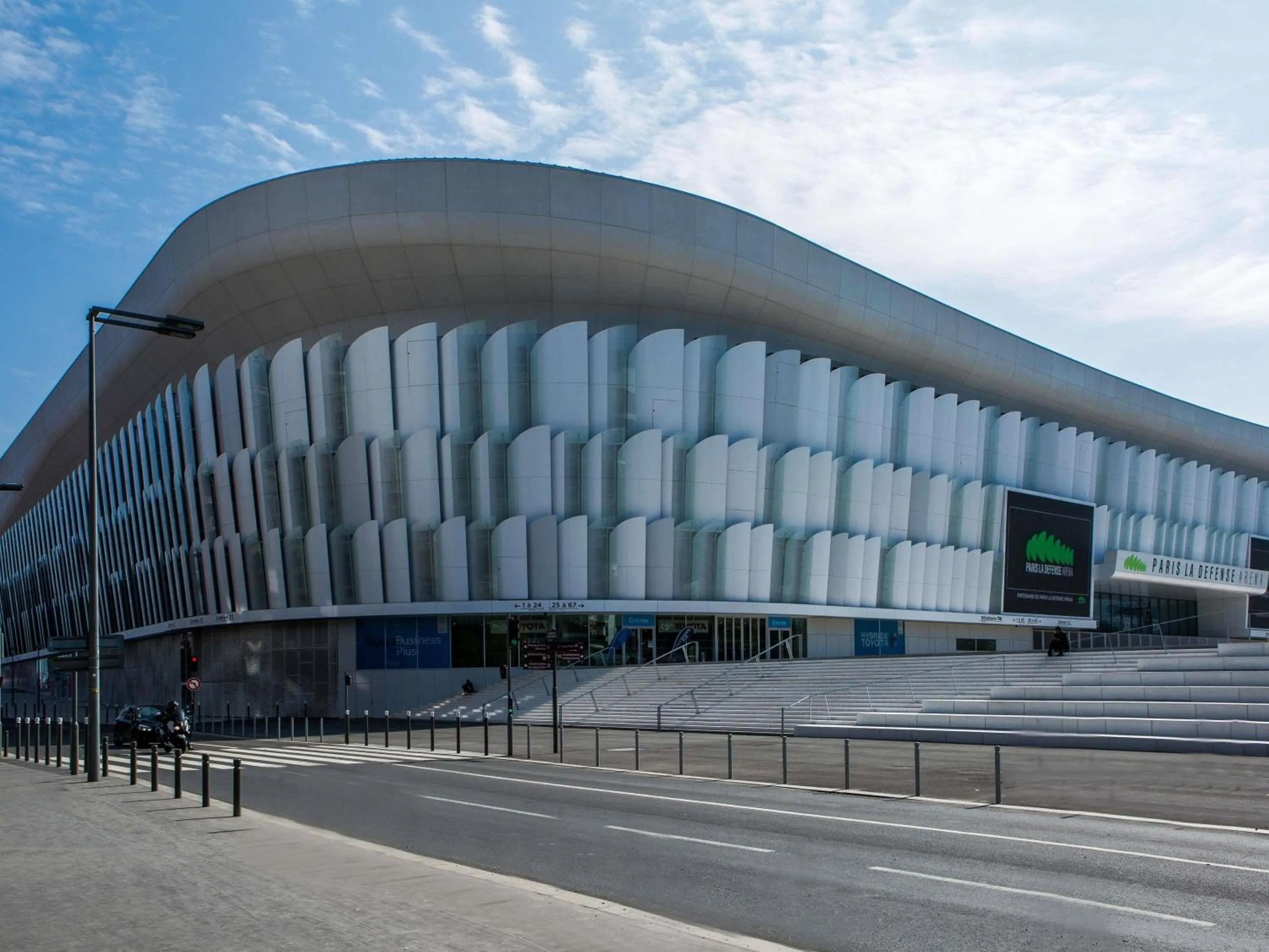 Property building in ibis Budget Courbevoie Paris La Défense