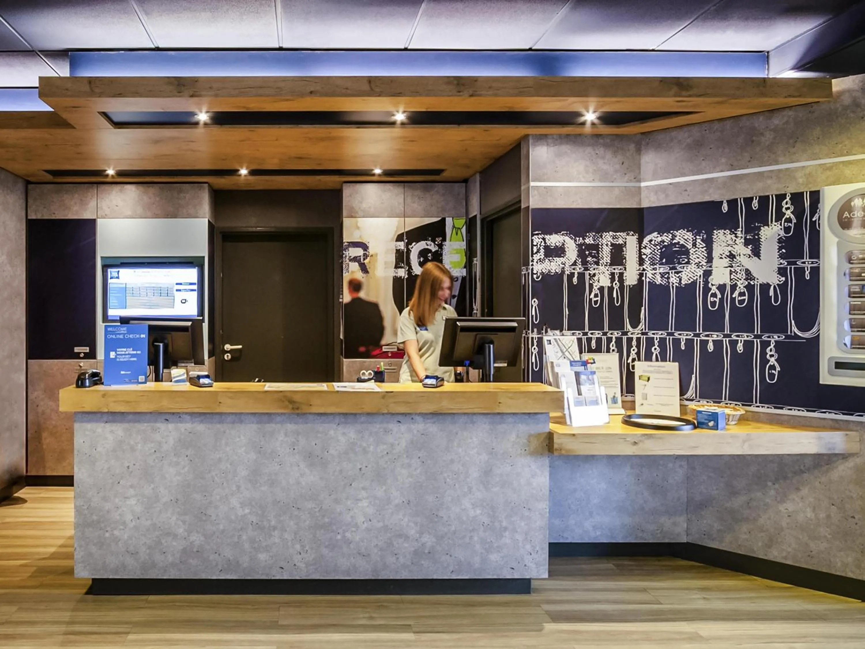 Property building in ibis Budget Courbevoie Paris La Défense