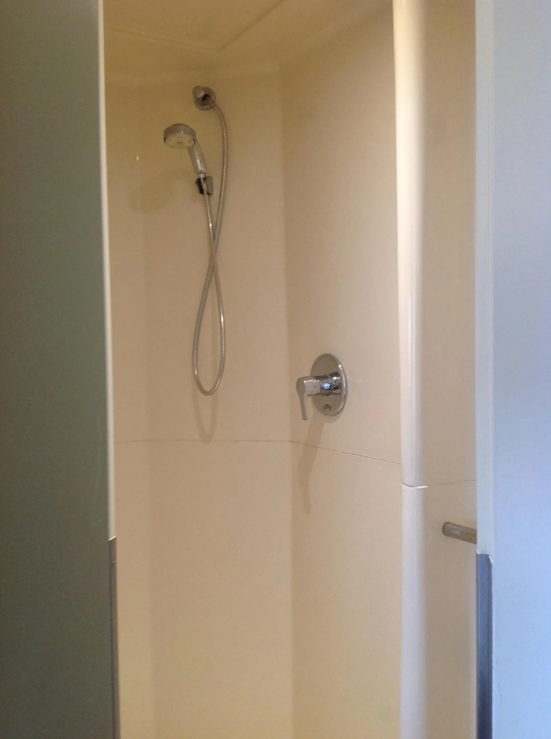 Bathroom in ibis budget Orgeval