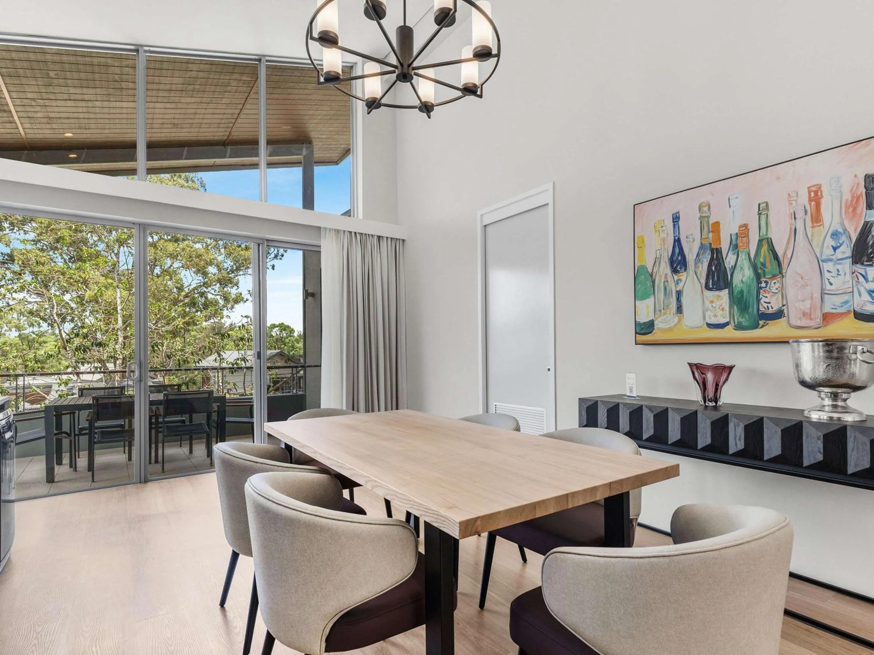 Property building in Peppers Hunter Valley - formerly Grand Mercure