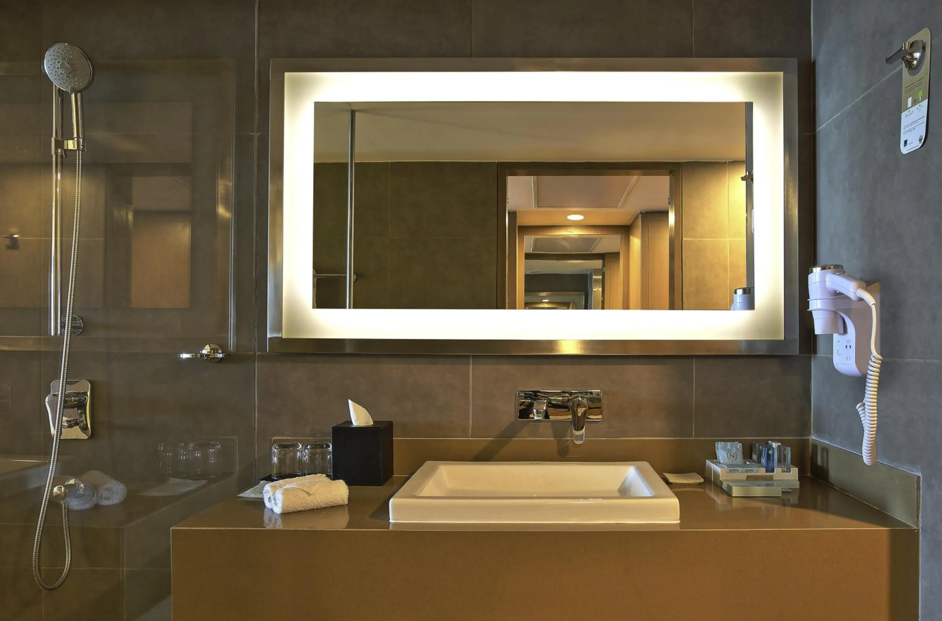 Bathroom in Novotel Chennai Sipcot