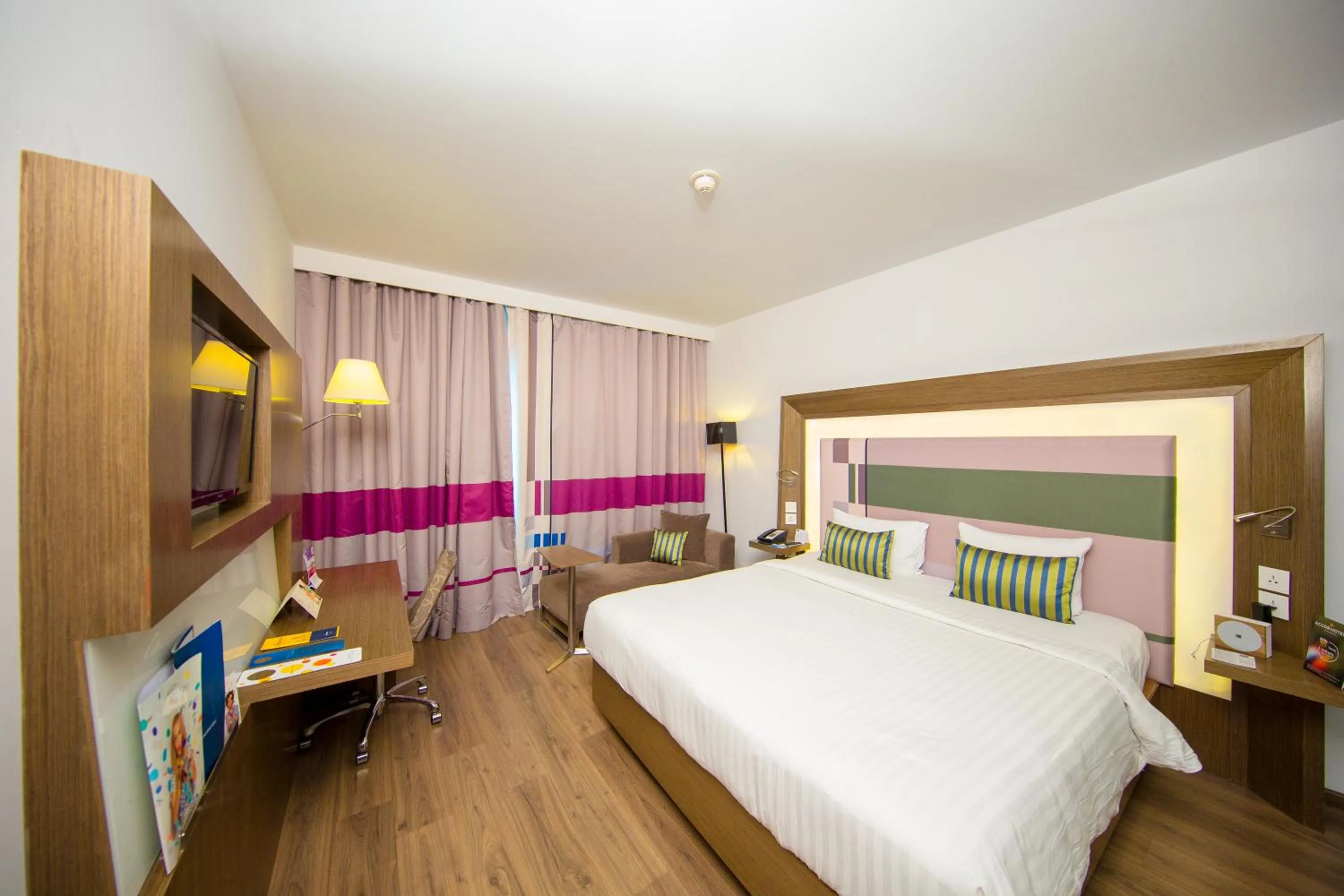 Bedroom, Bed in Novotel Chennai Sipcot