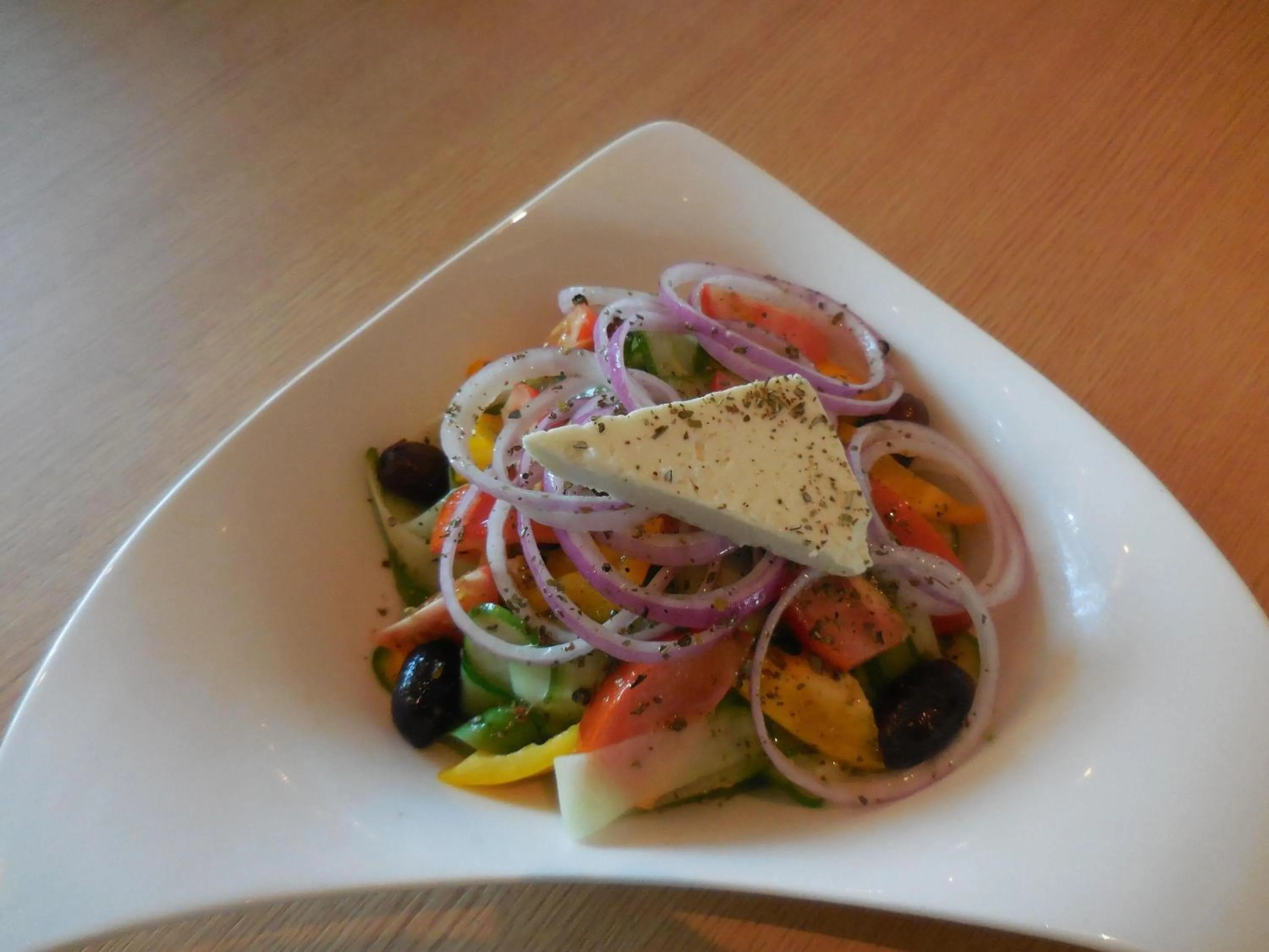 Restaurant/places to eat in Novotel Chennai Sipcot