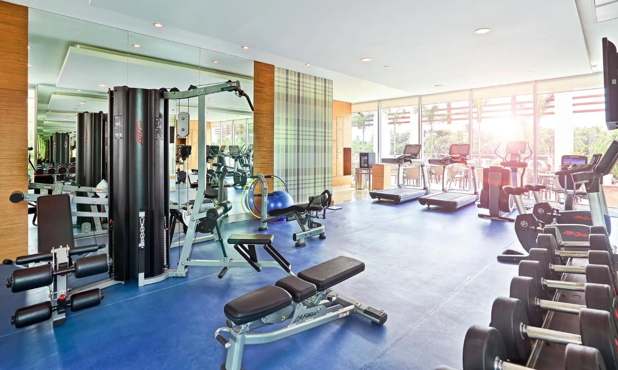 Fitness centre/facilities in Novotel Chennai Sipcot
