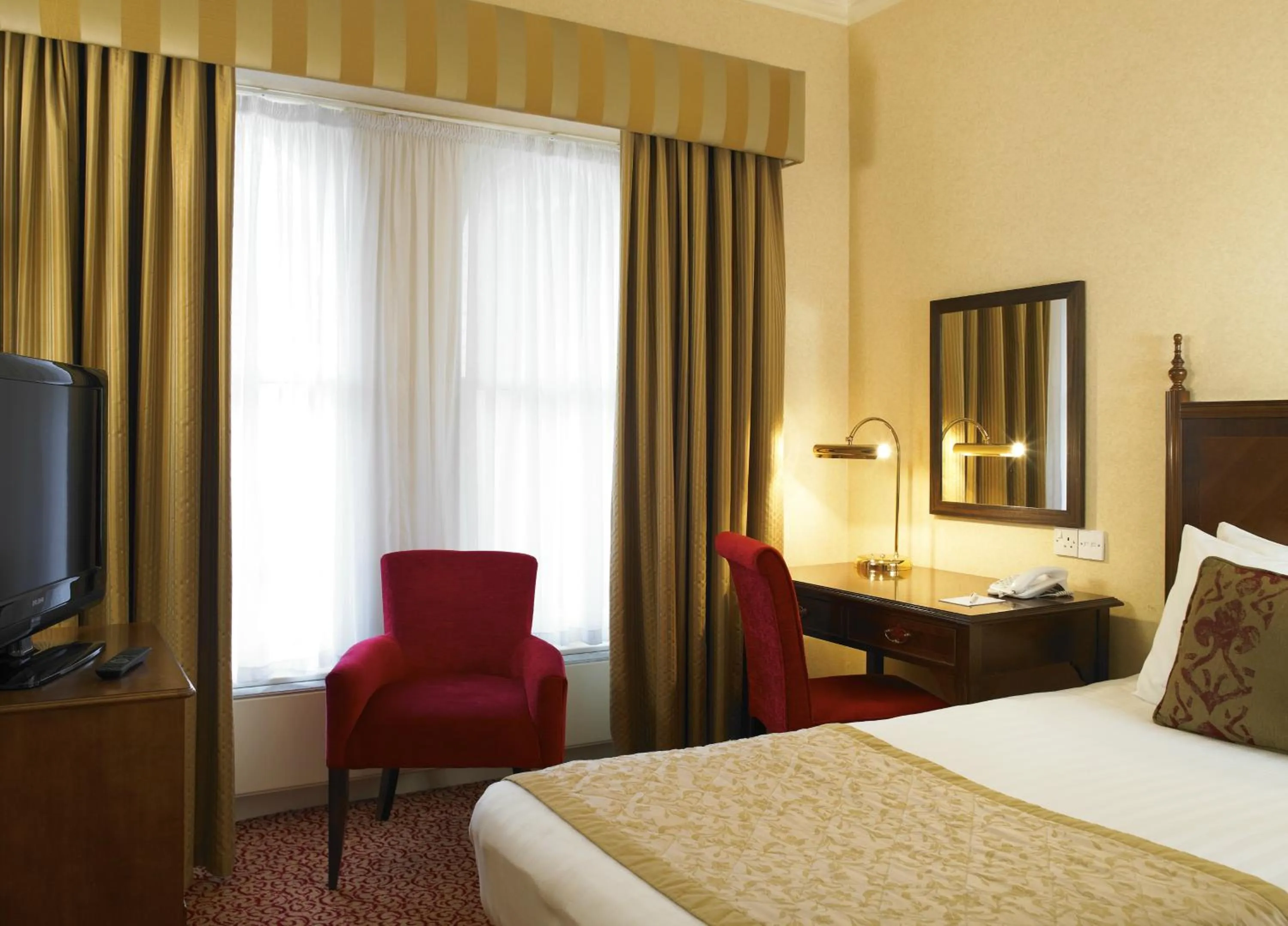 Bedroom, Bed in Imperial Hotel Blackpool