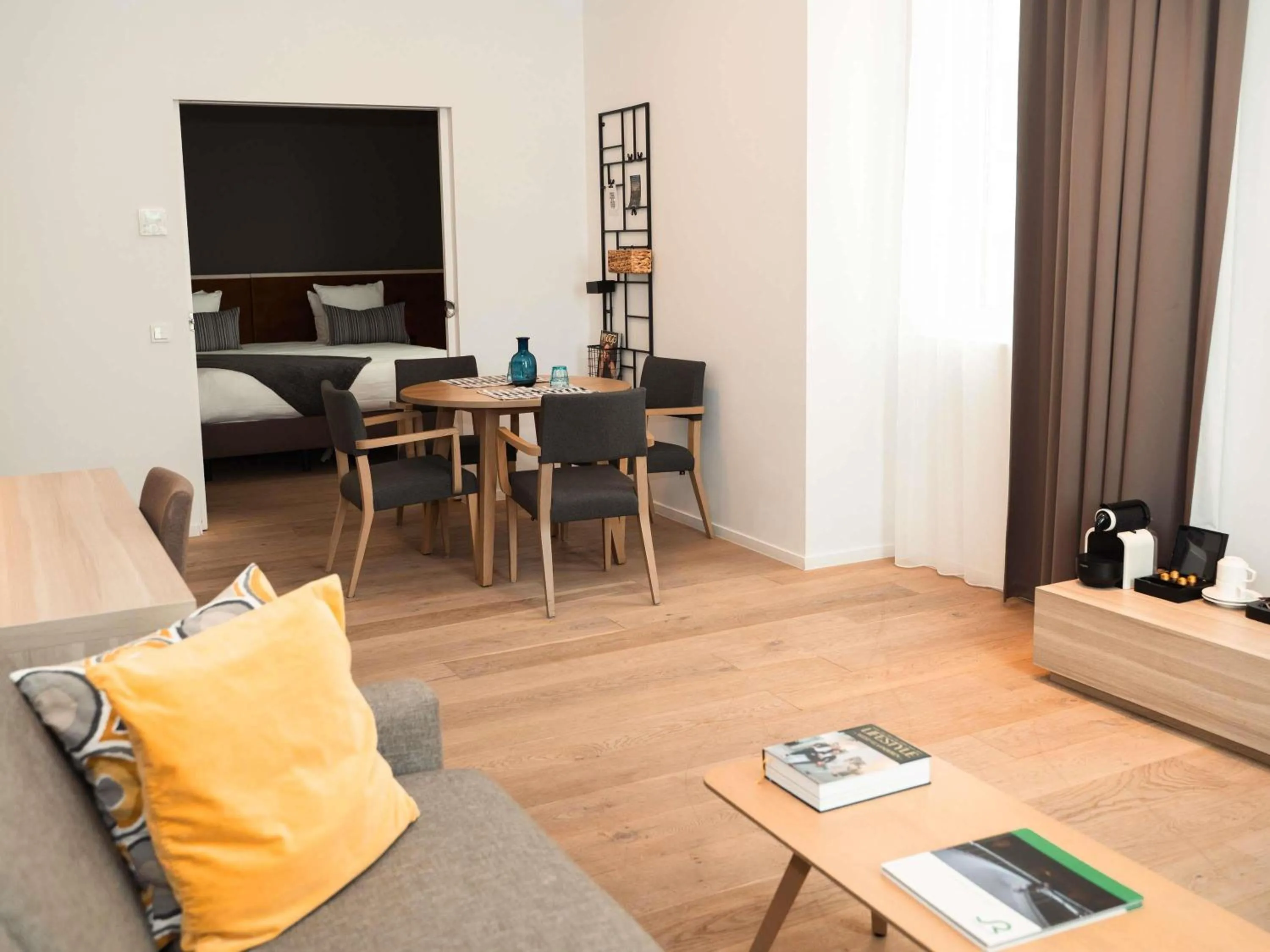 Bedroom in Mercure Roeselare