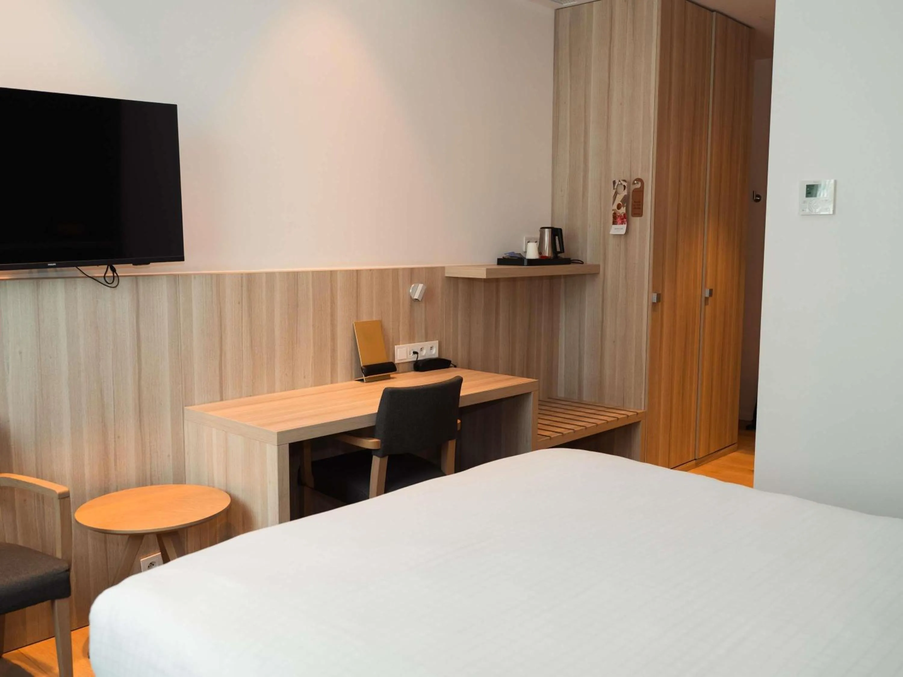 Bedroom, Bed in Mercure Roeselare