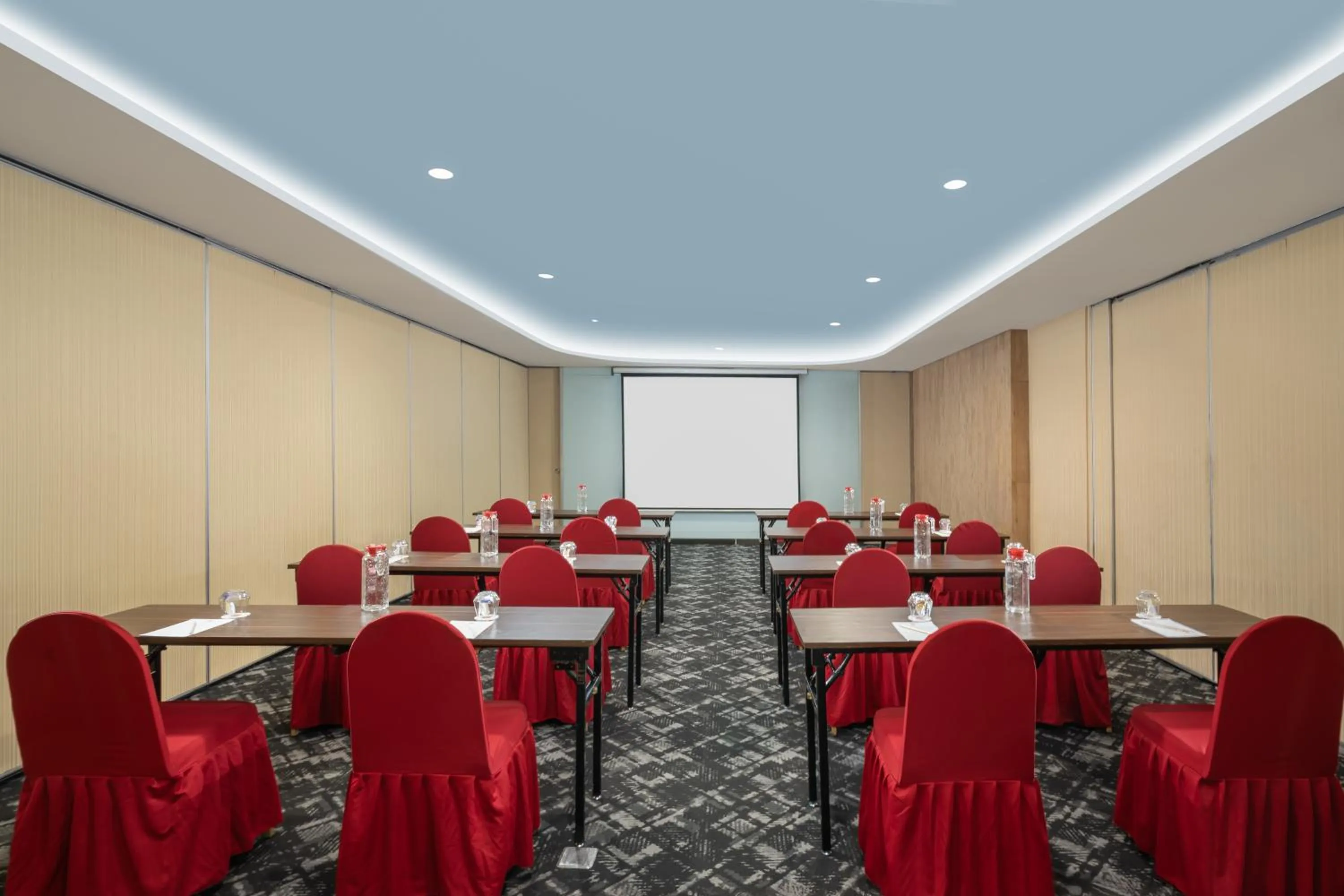 Meeting/conference room in Ibis Gading Serpong