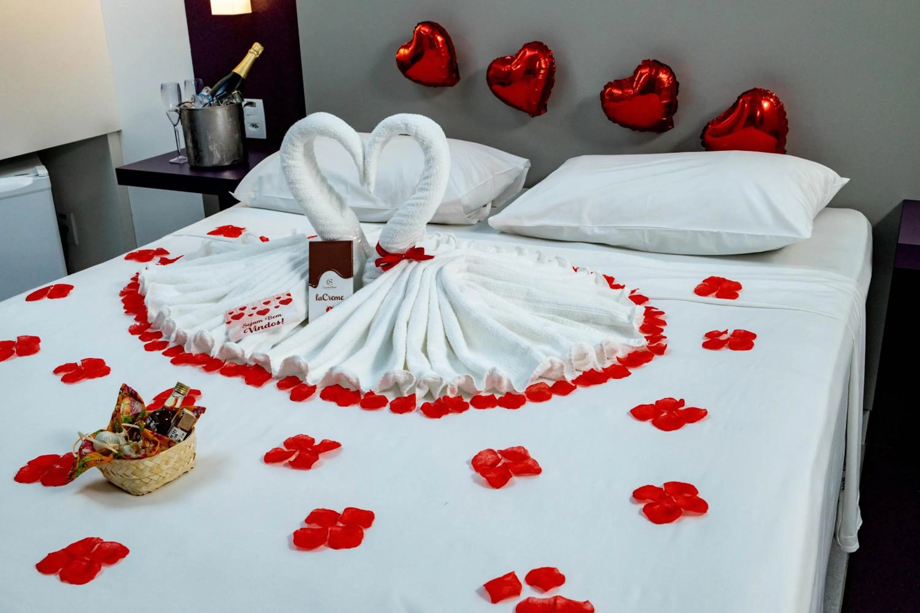 Decorative detail, Bed in Nobile Inn Pampulha