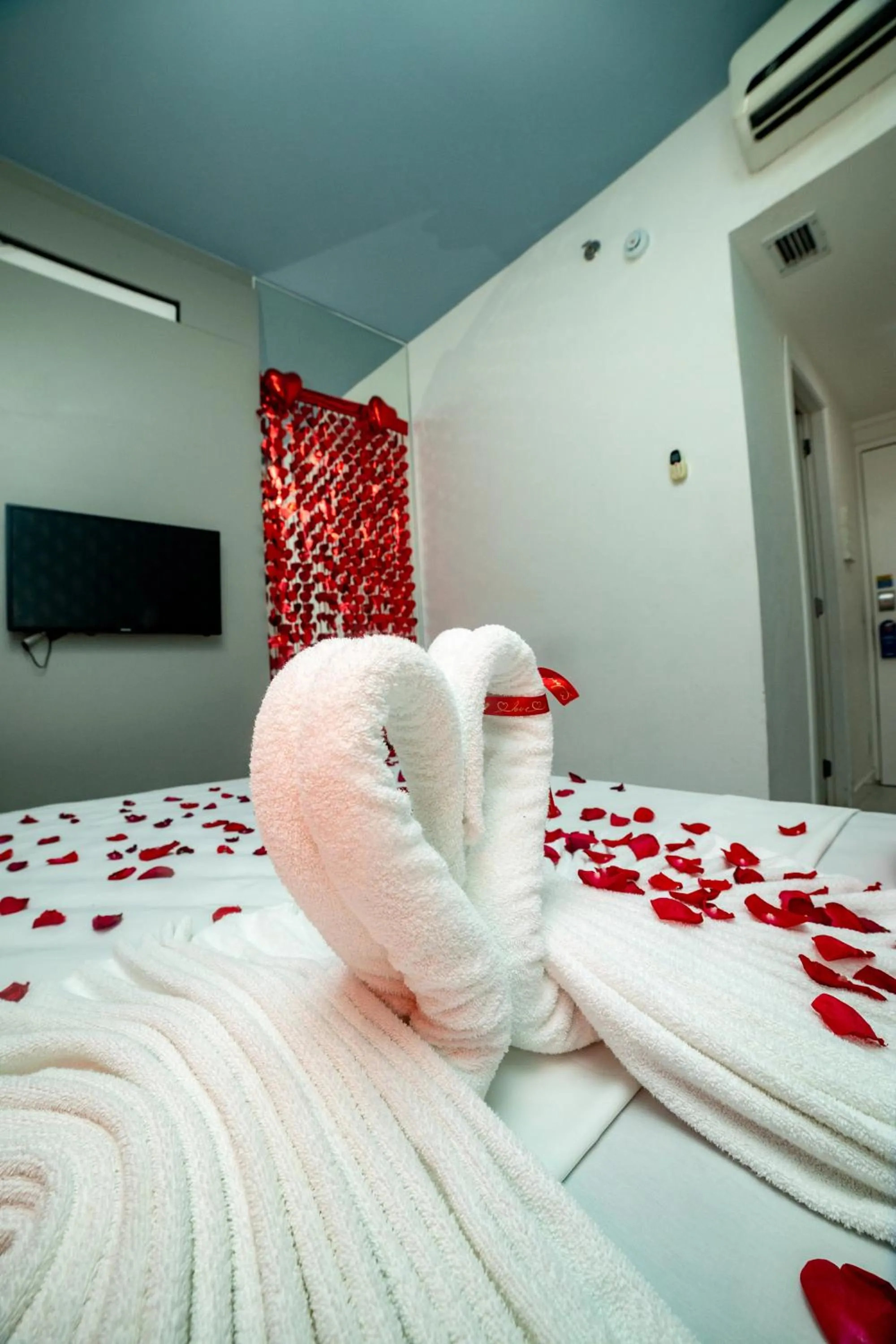 Decorative detail, Bed in Nobile Inn Pampulha