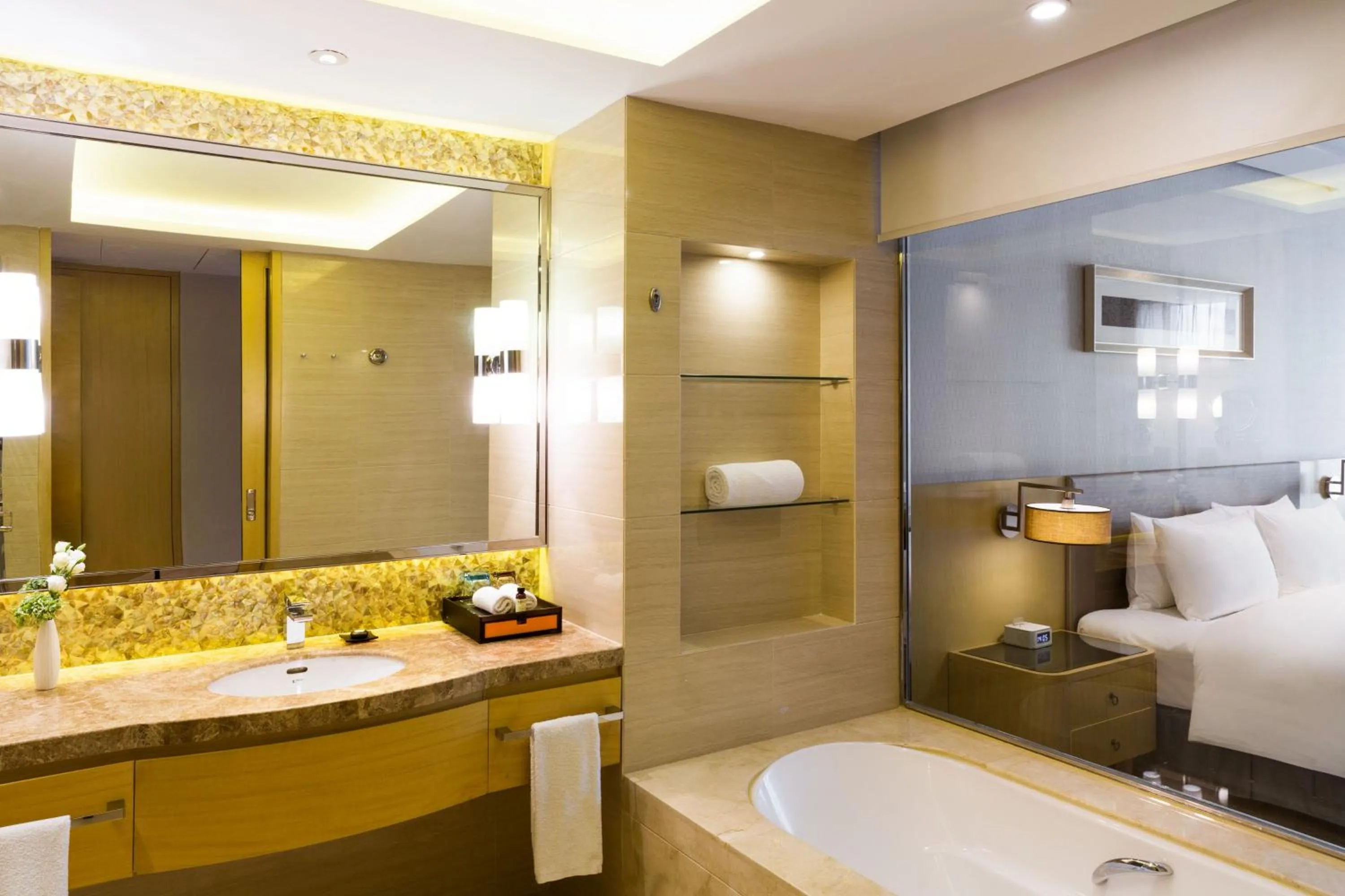 Bathroom in Pullman Changshu Leeman