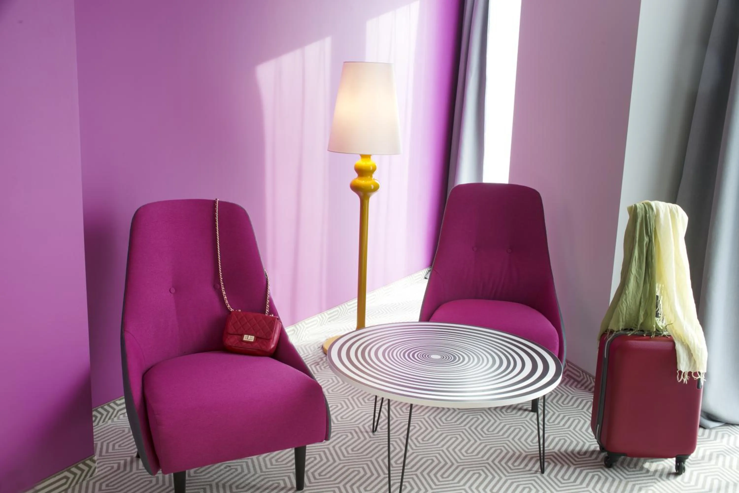 Seating area in Ibis Styles Wroclaw Centrum