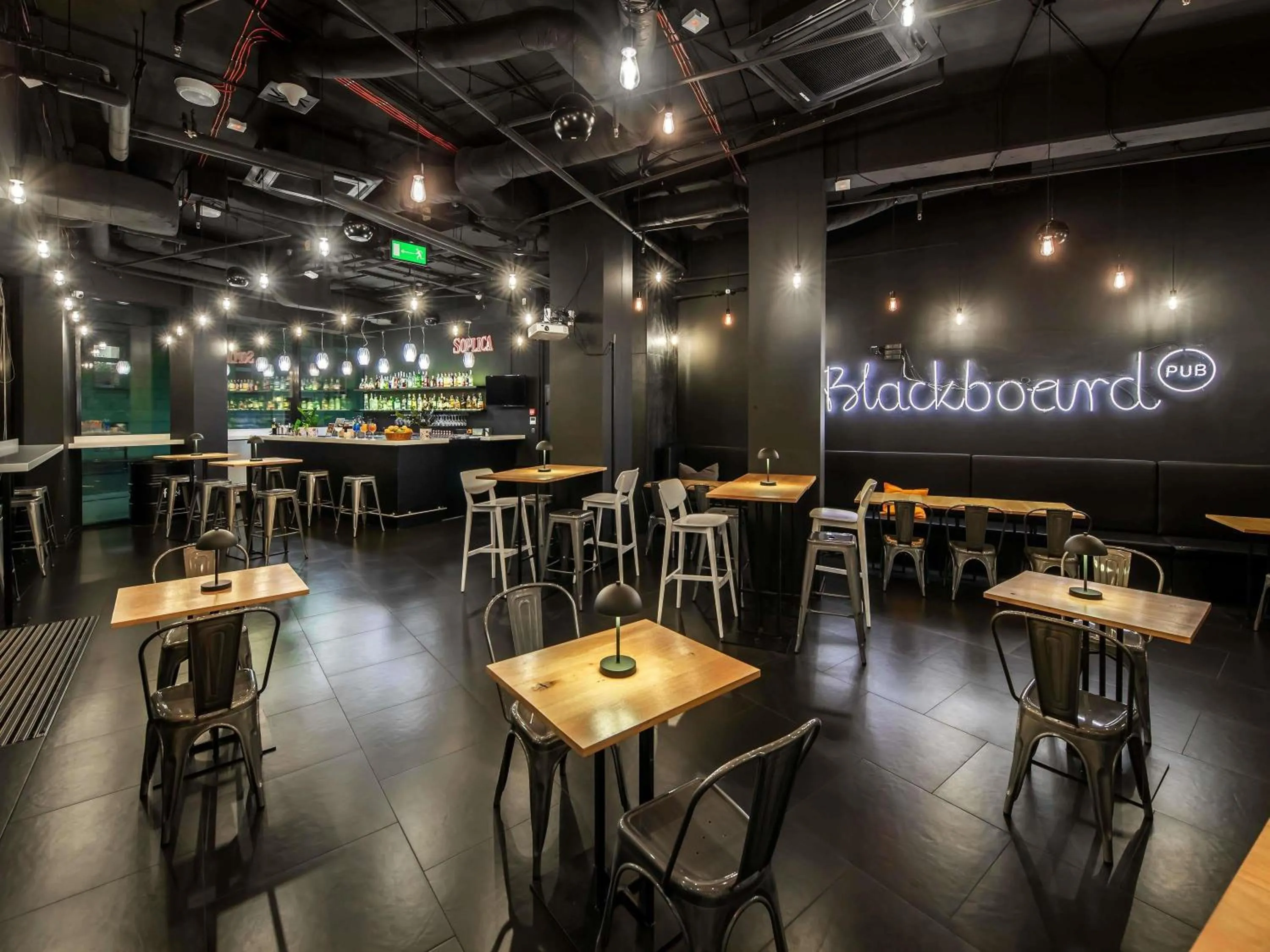 Lounge or bar in Ibis Styles Wroclaw Centrum