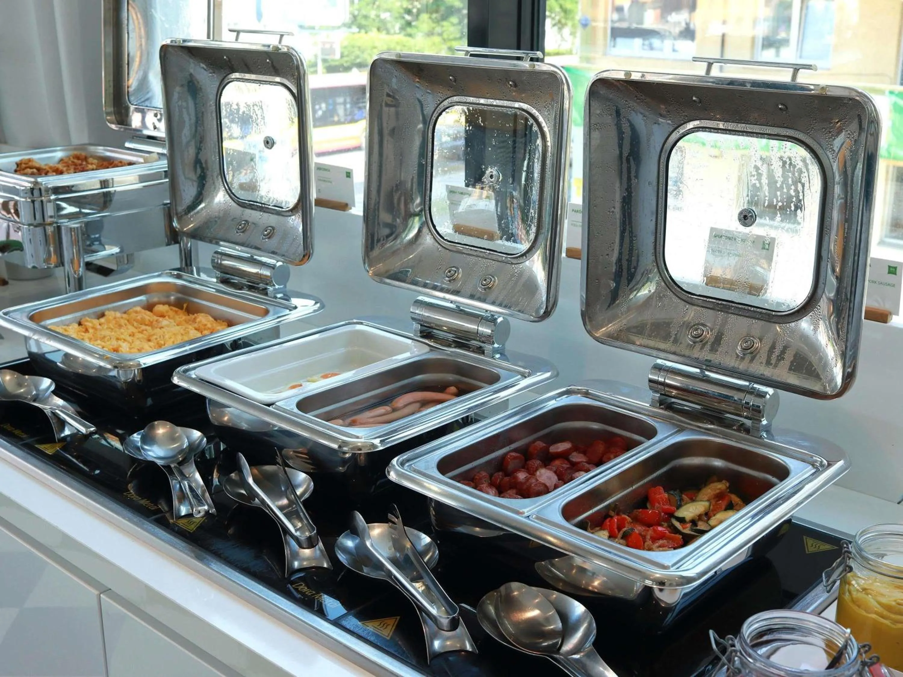 Breakfast in Ibis Styles Wroclaw Centrum