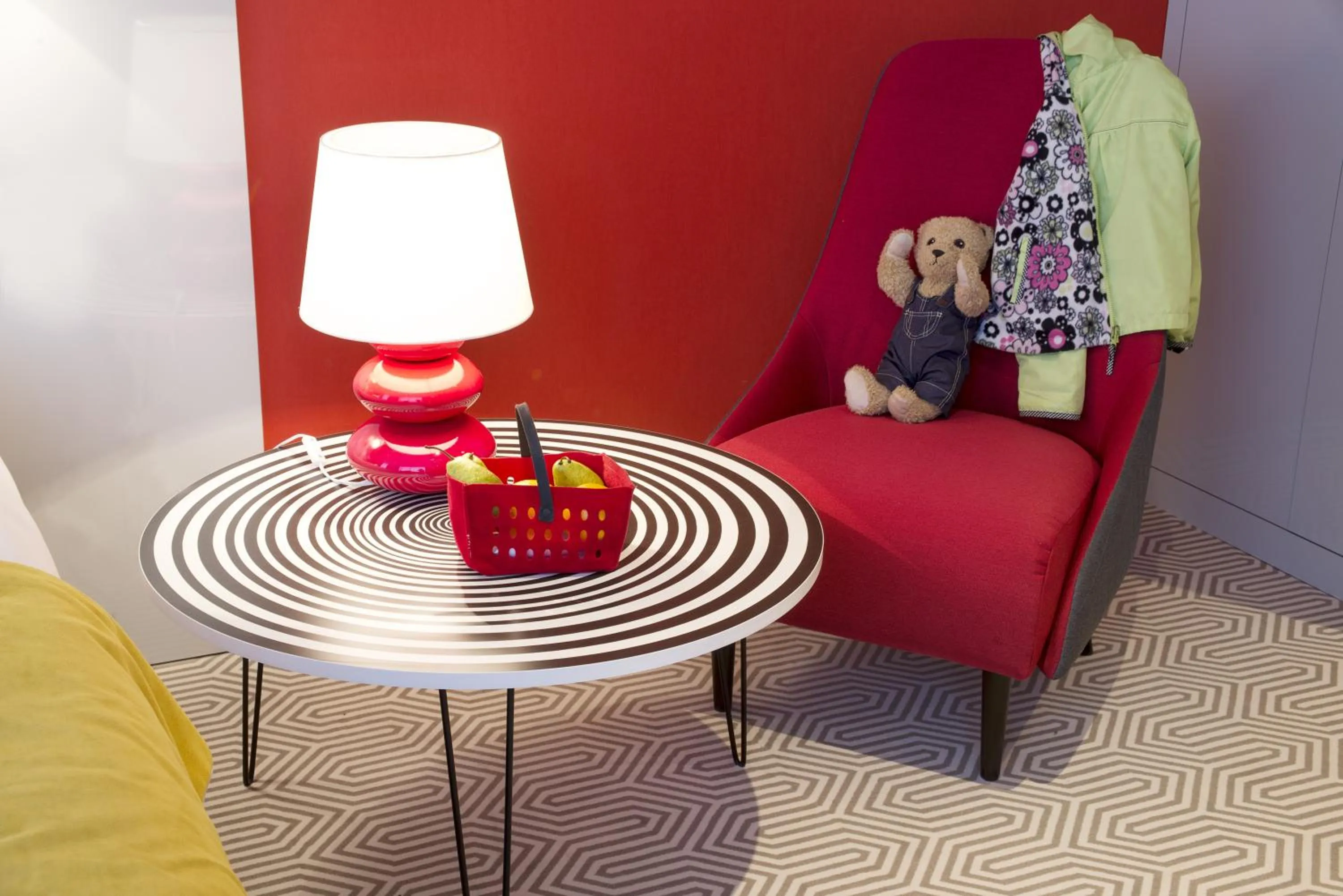 Seating area in Ibis Styles Wroclaw Centrum